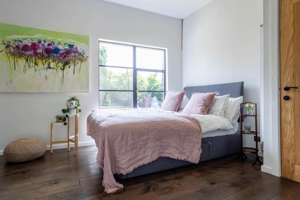 Four-Bedroom House photo 1