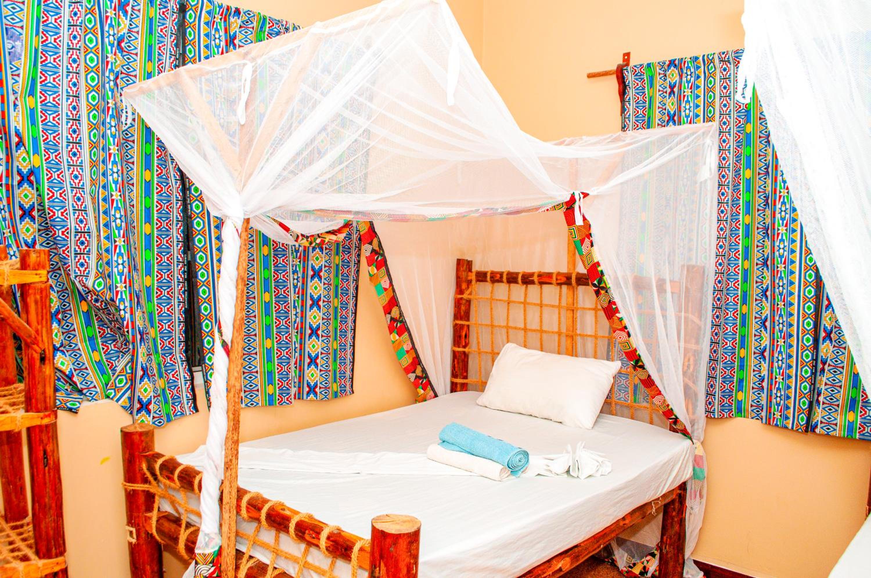 Double Room - Photo 8
