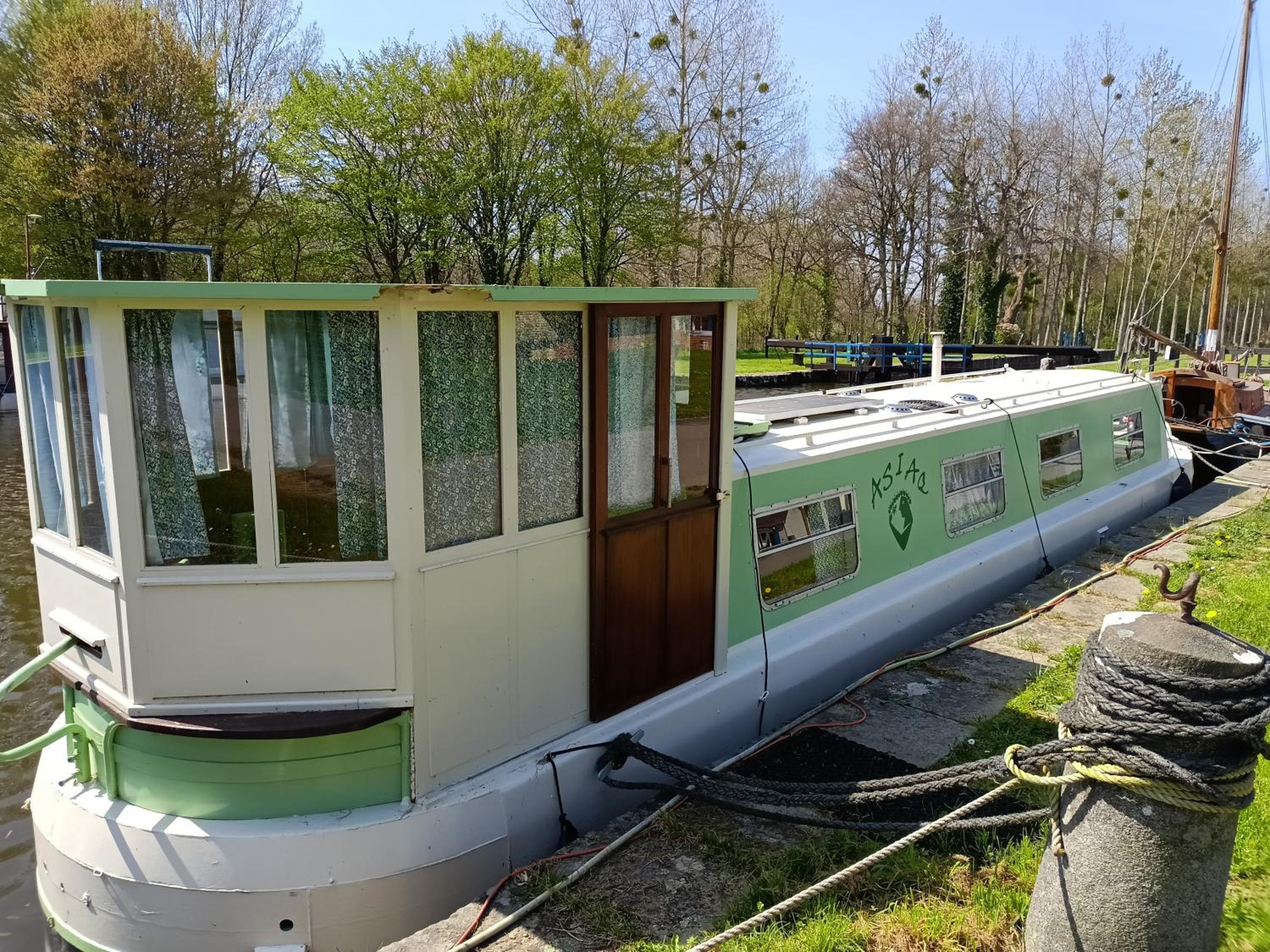 Standard Cabin on Boat photo 2