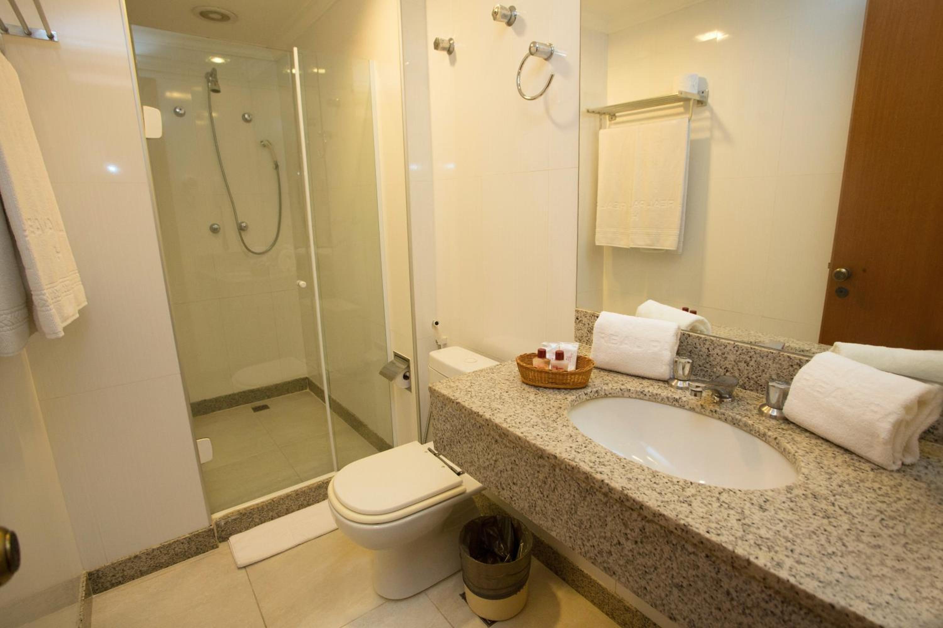 Standard Double or Twin Room - Photo 4
