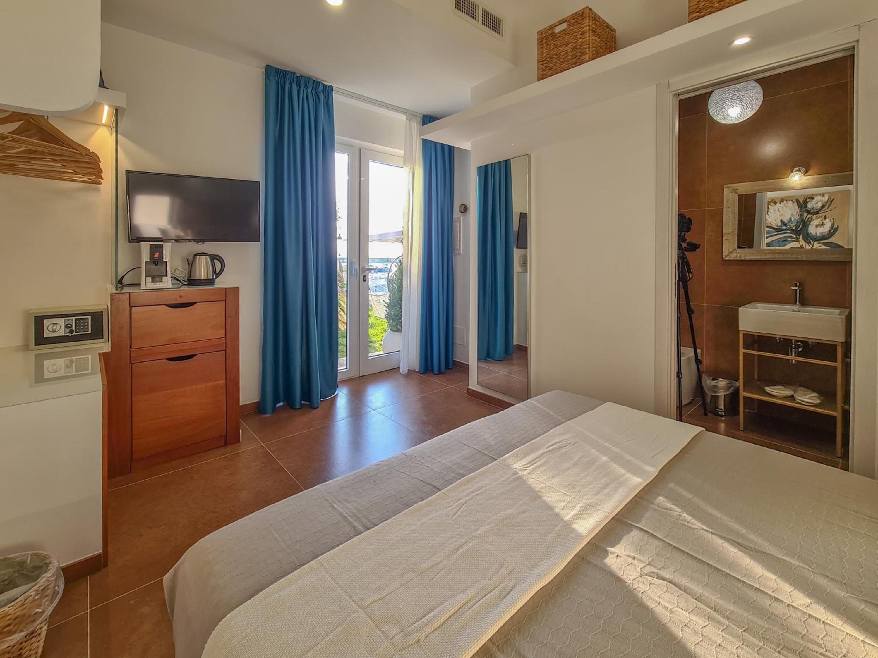 Double Room with Garden View