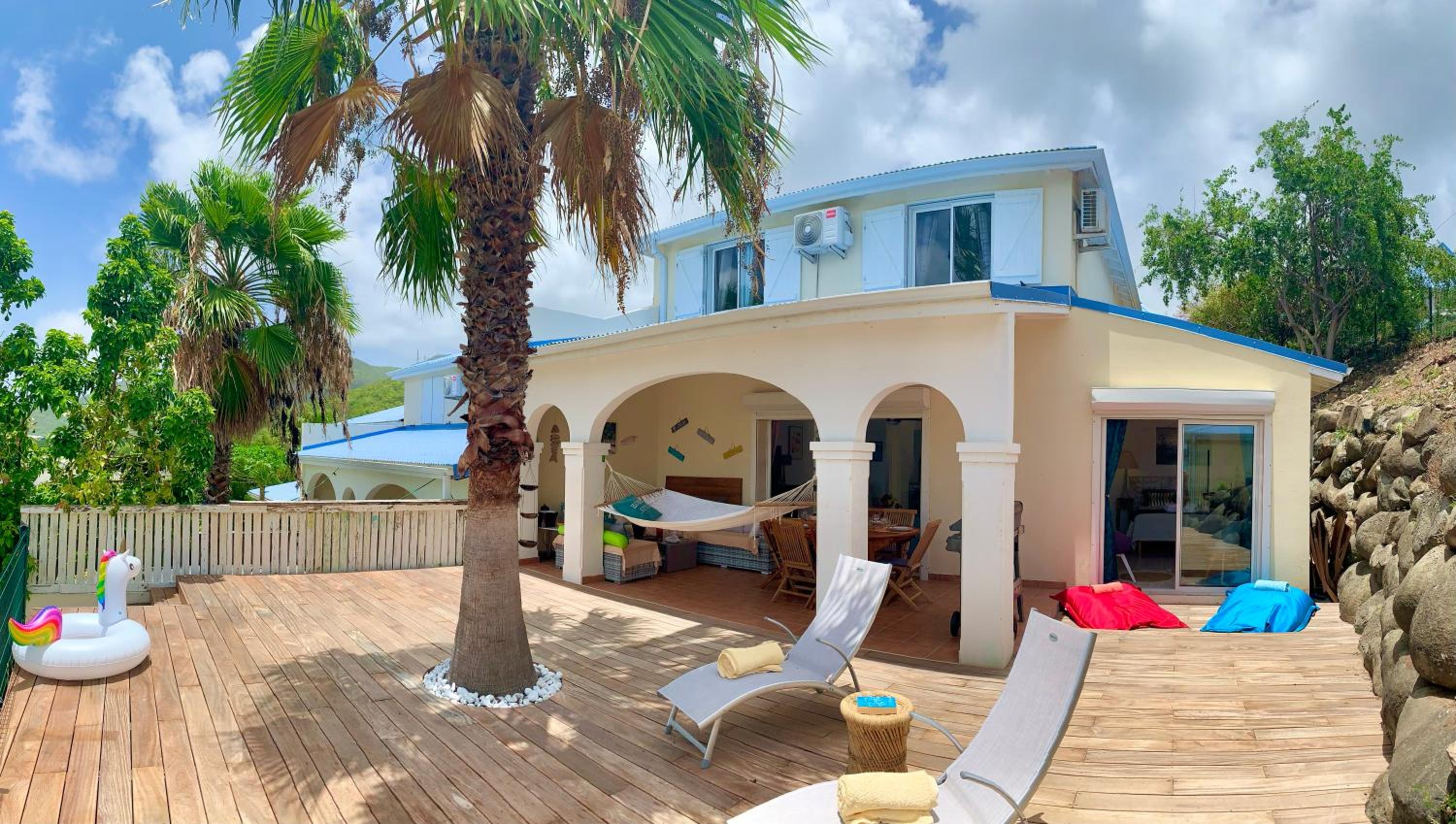 Three-Bedroom Villa photo 1