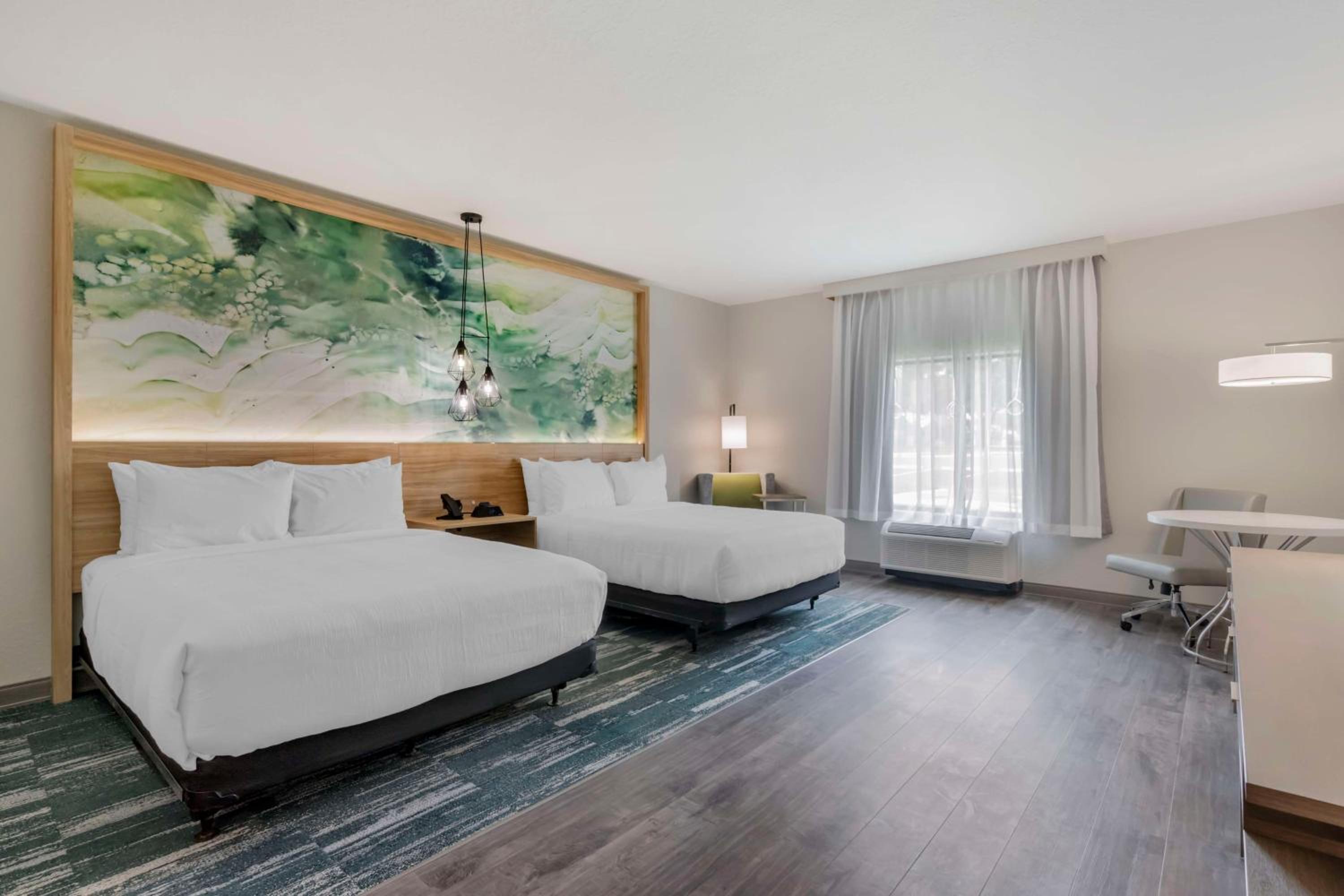 Queen Room with Two Queen Beds and Roll-In Shower - Disability Access - Photo 1
