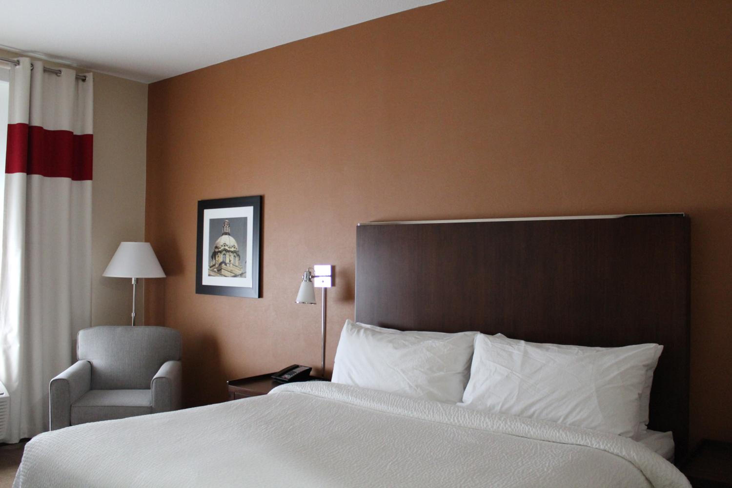 Guest Room, 1 King