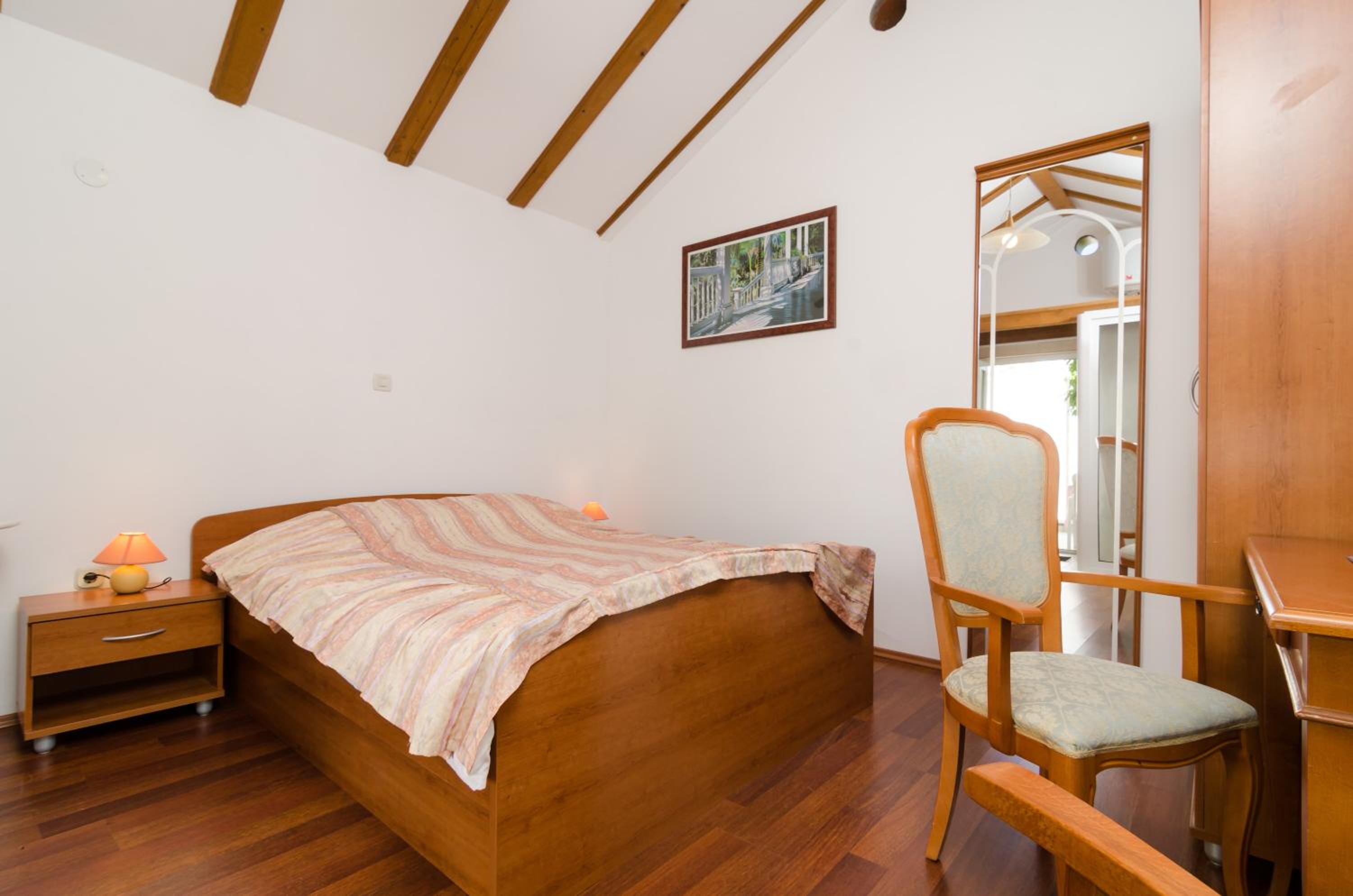 Studio with Terrace and Sea View
