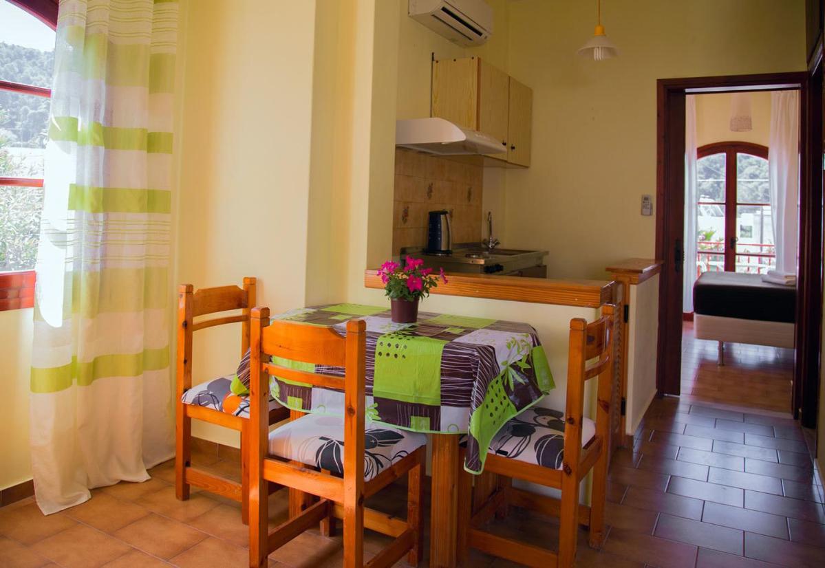 Apartment with Balcony photo 2
