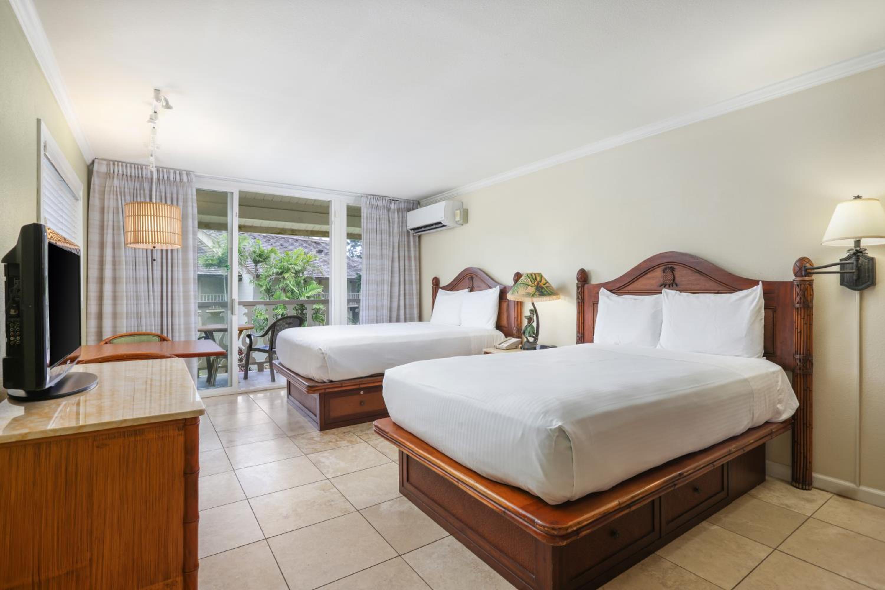 Room with Garden View - Photo 3