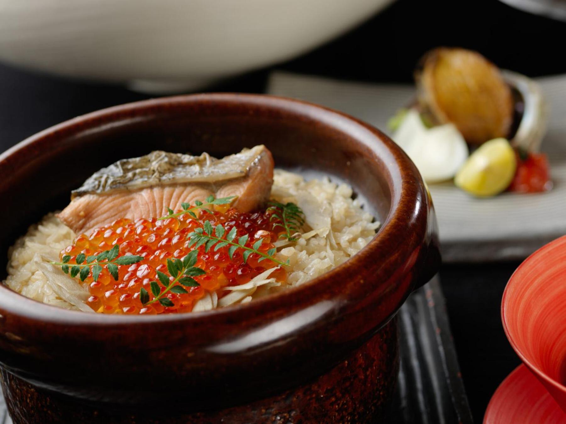 Room with Tatami Area and Onsen Open-Air Bath - Buffet Breakfast + Kaiseki Dinner Included - Photo 5