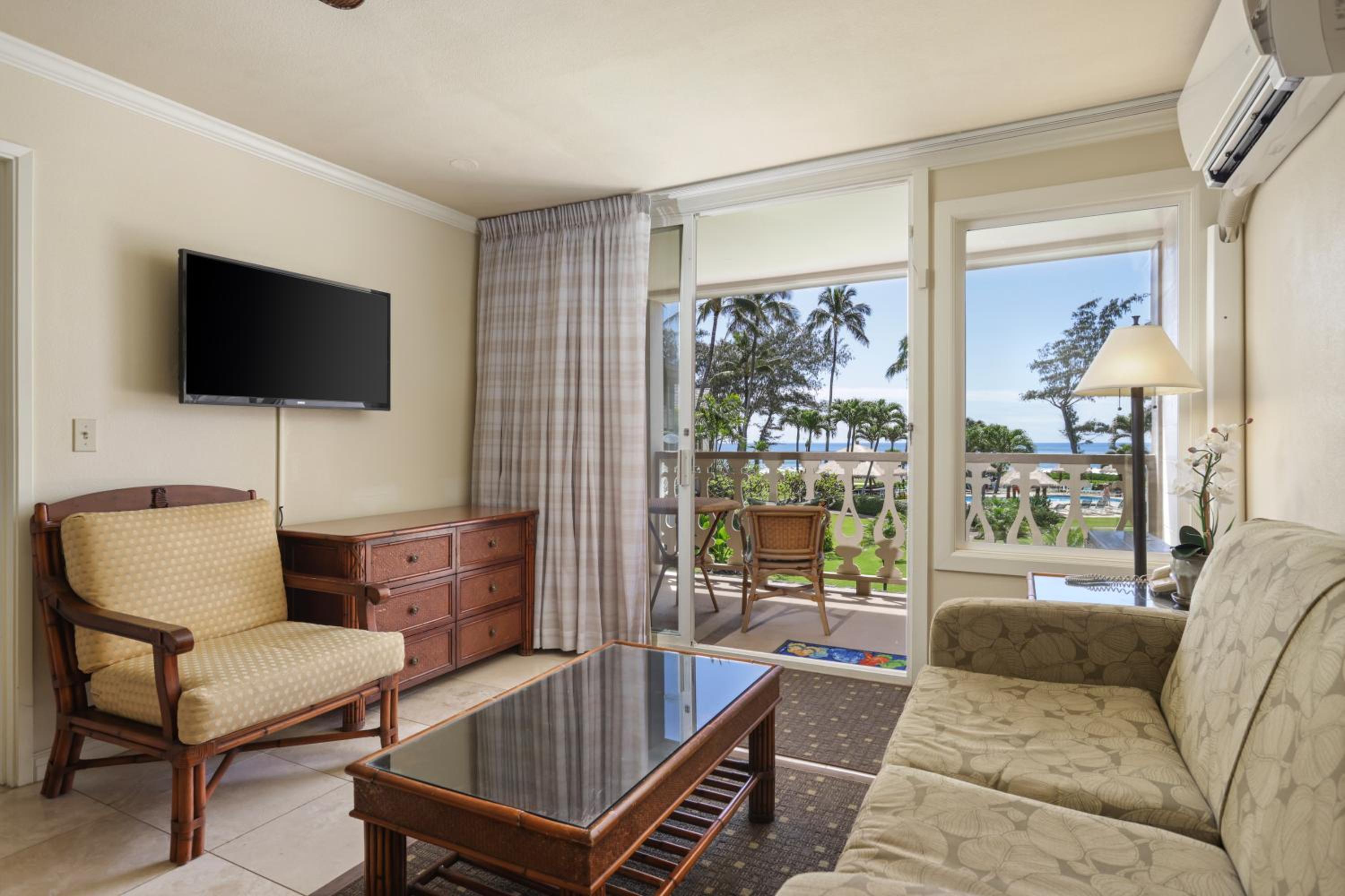 One Bedroom Panoramic Ocean View Suite