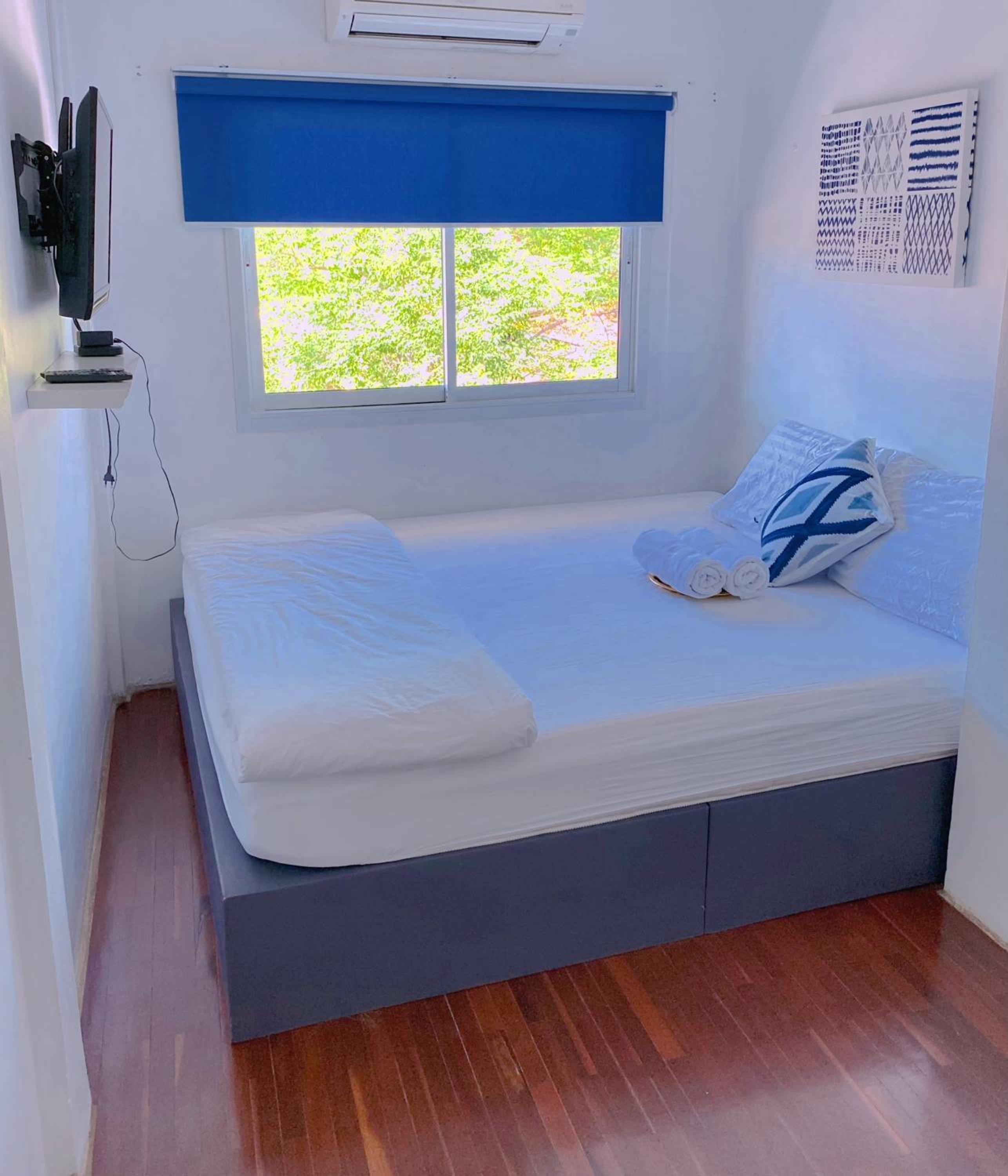 Double Room with Shared Bathroom photo 1