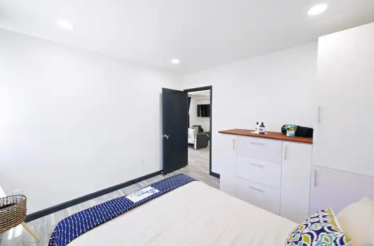 Two-Bedroom Apartment photo 3