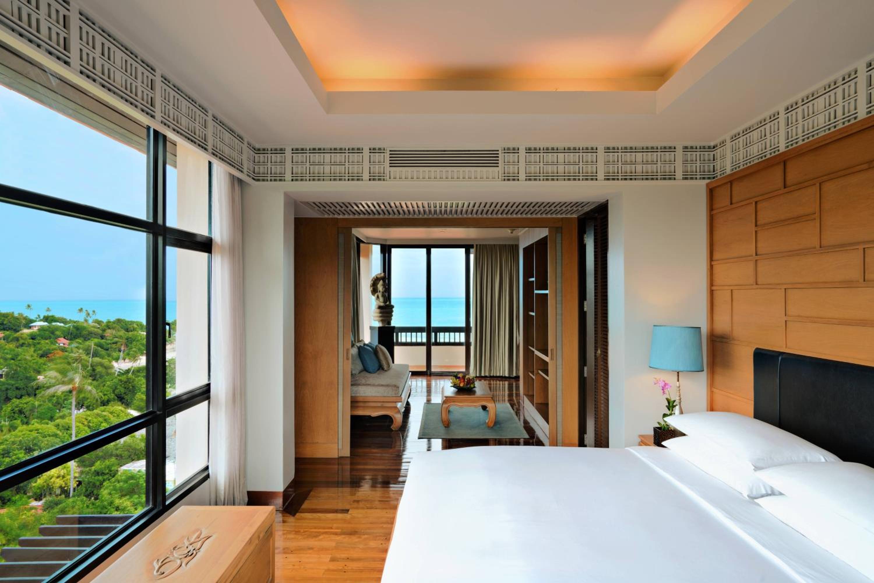 Panoramic Ocean Suite, 1 Bedroom Suite, 1 King, Ocean view - Photo 3