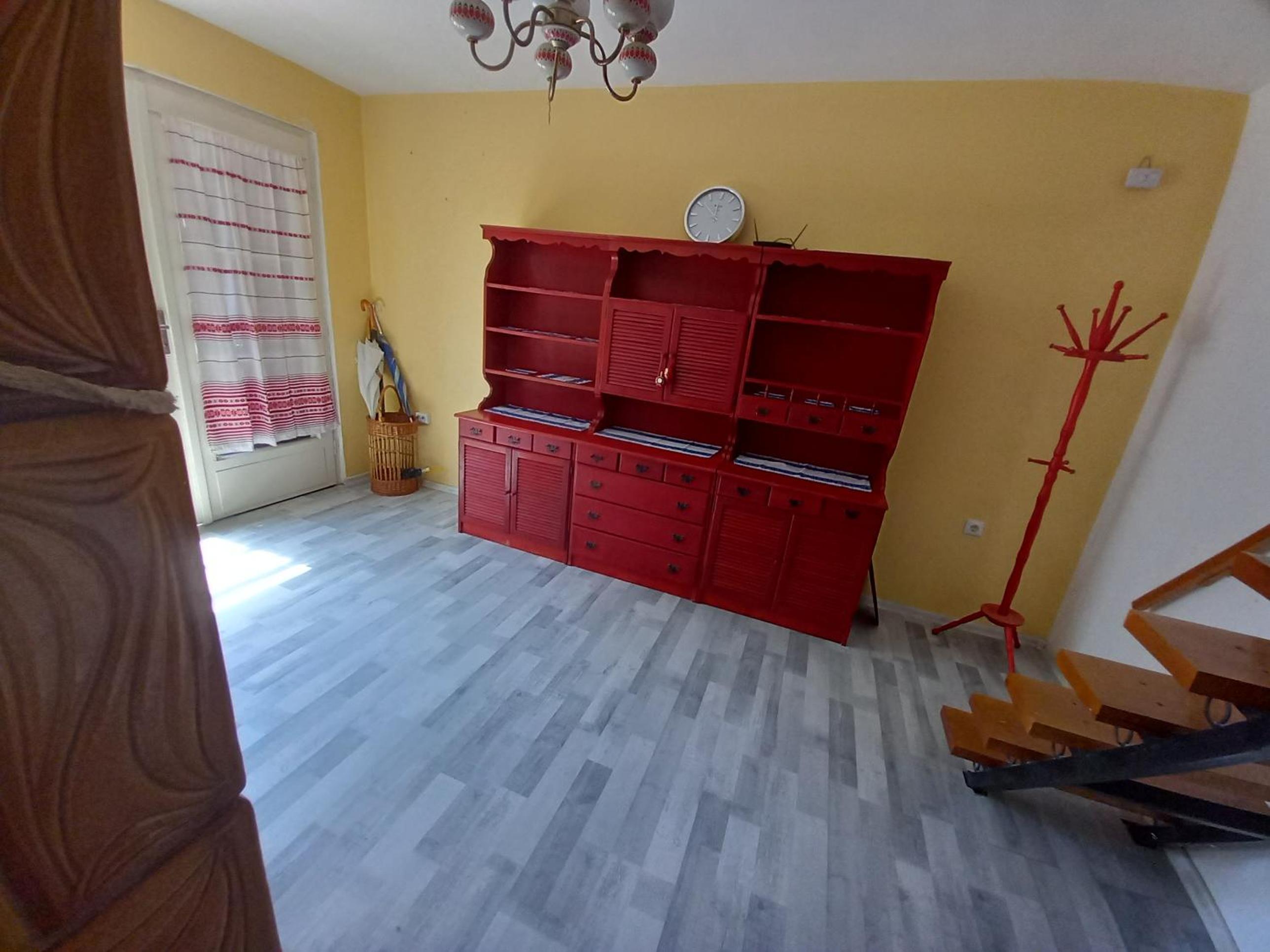 Three-Bedroom House photo 2