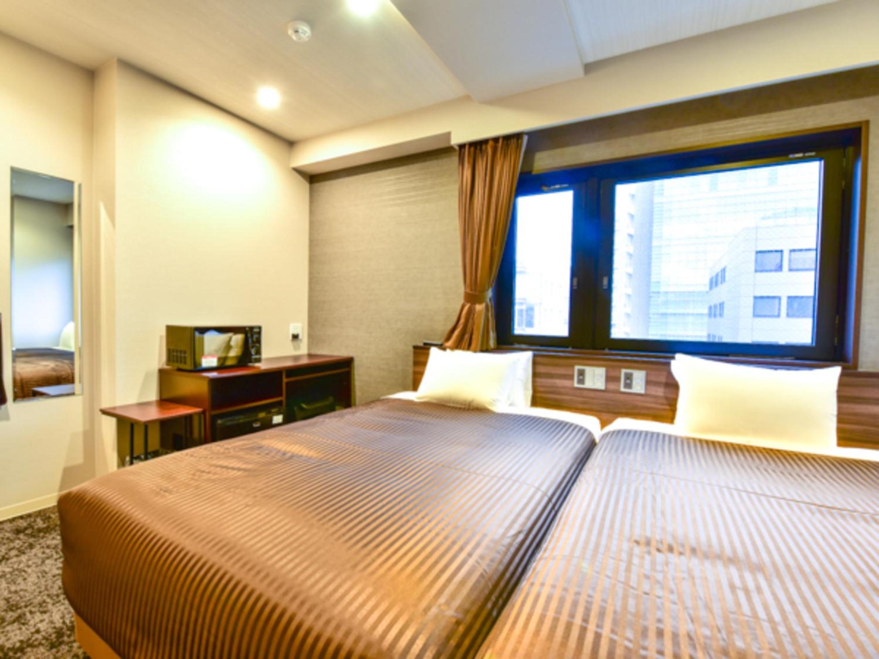 Twin Room - Smoking - Photo 4