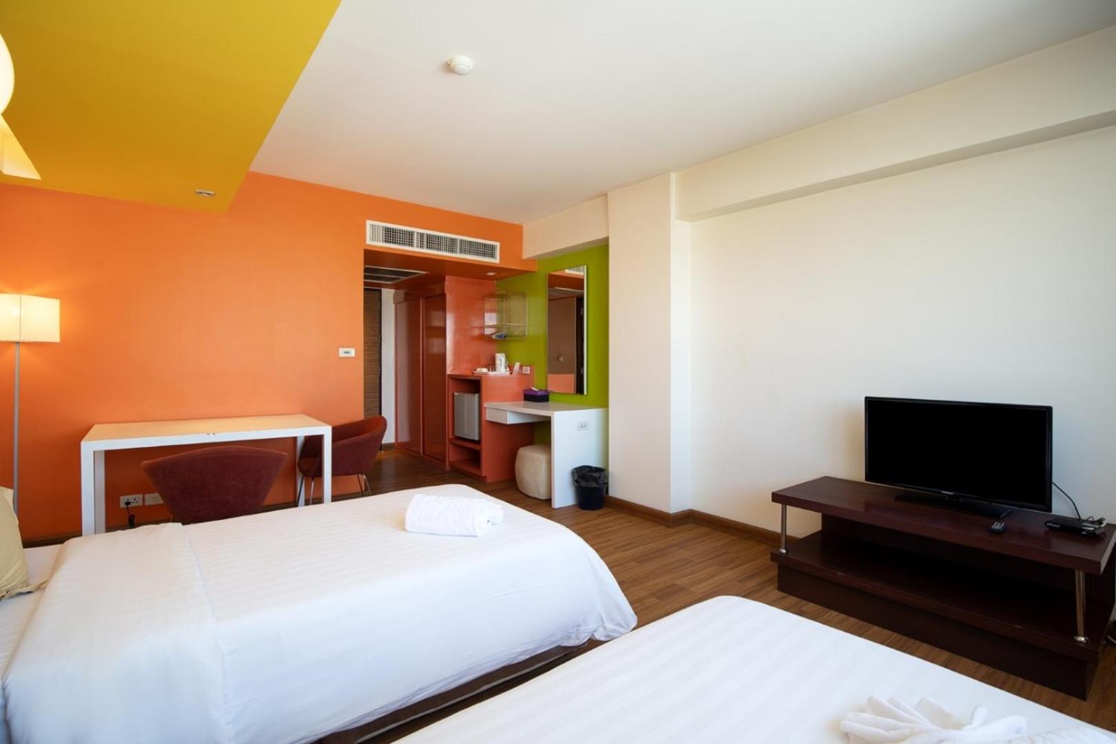 Deluxe Twin Room photo 3