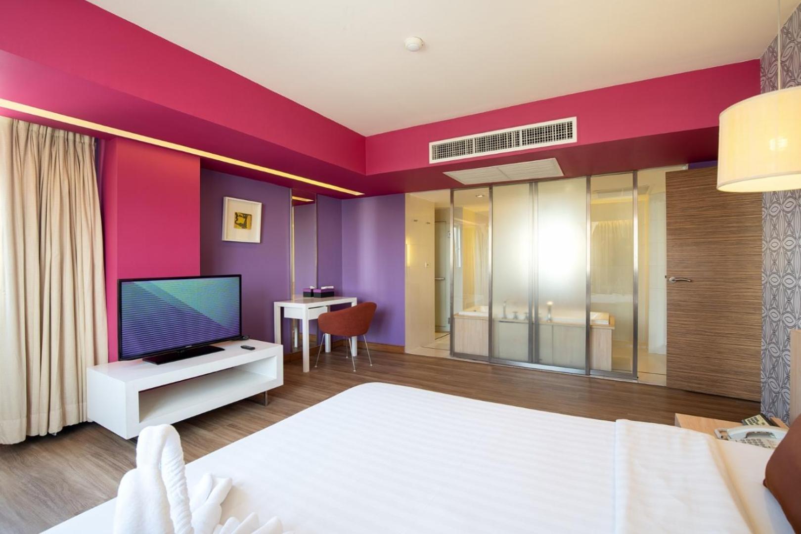 One-Bedroom Suite photo 2