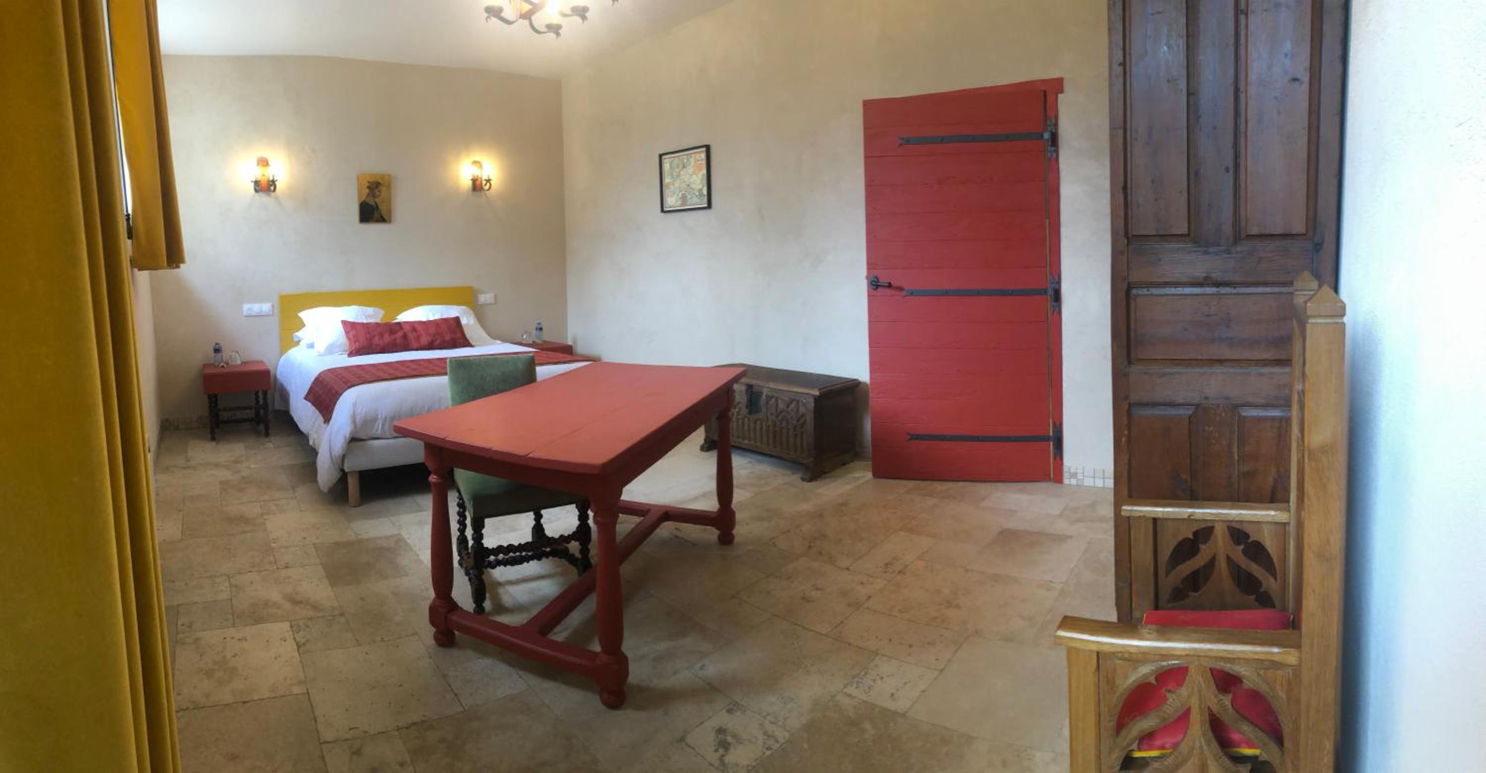 Queen Room - Disability Access photo 3