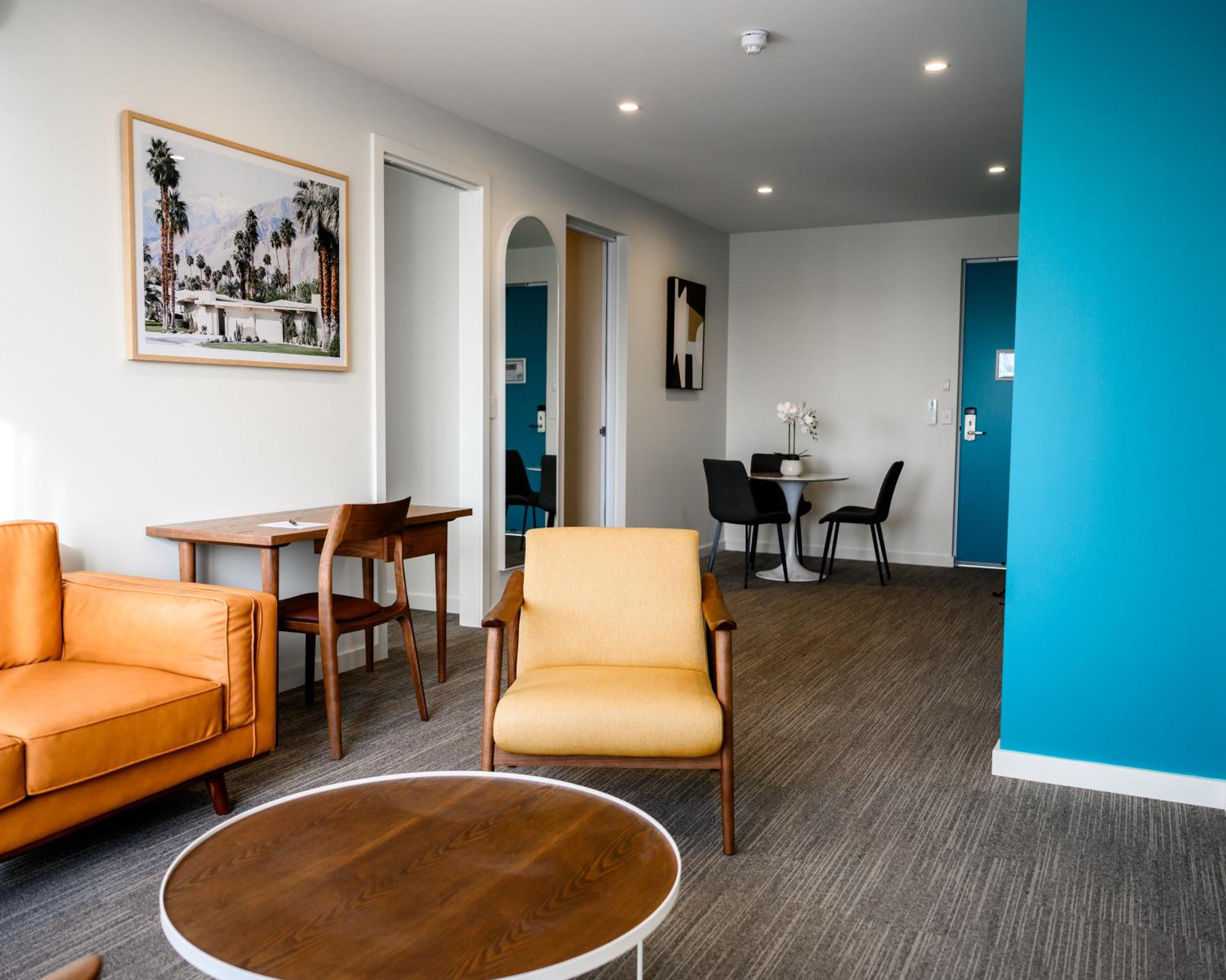 Two-Bedroom Suite photo 2