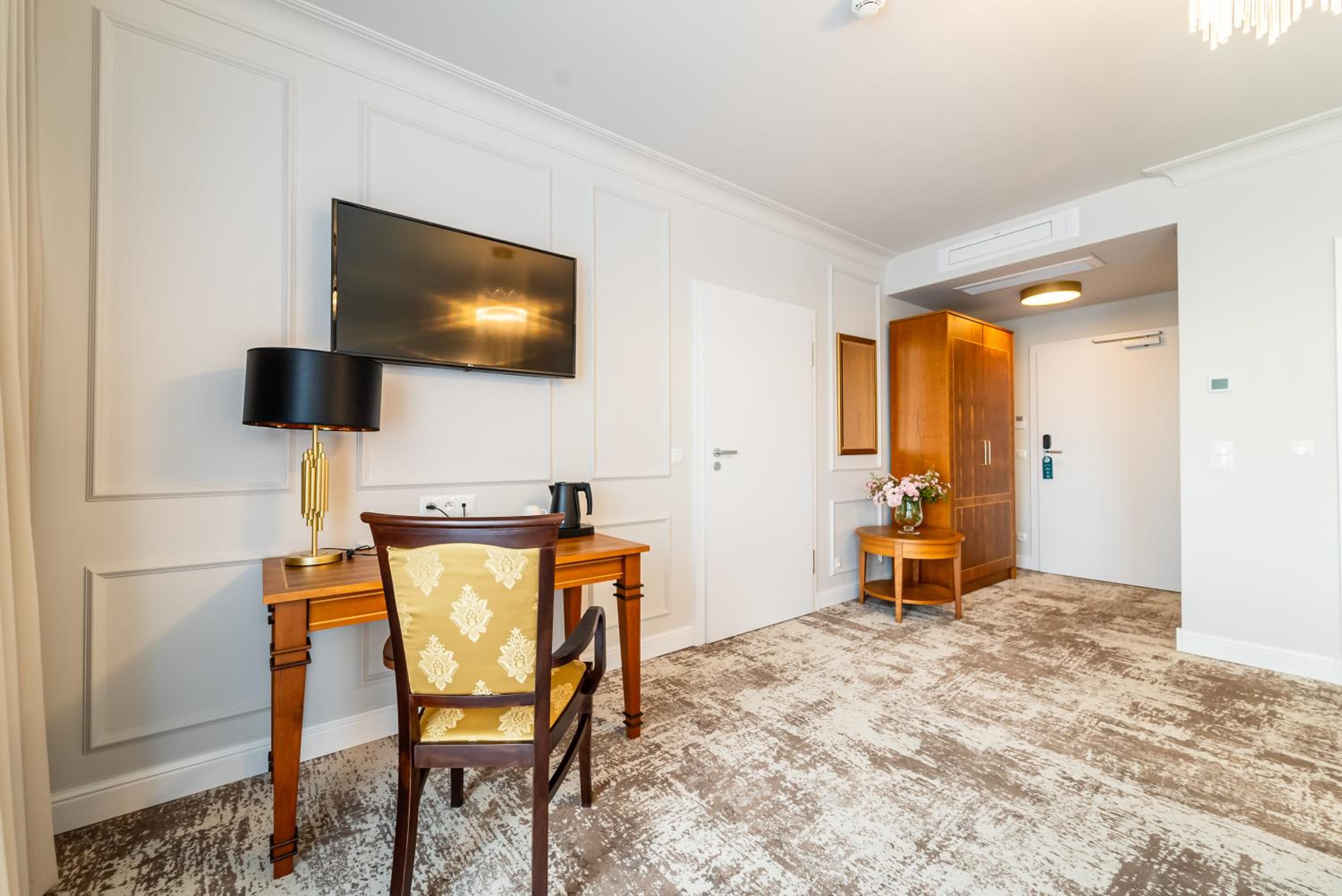 Deluxe Double Room - Photo 6