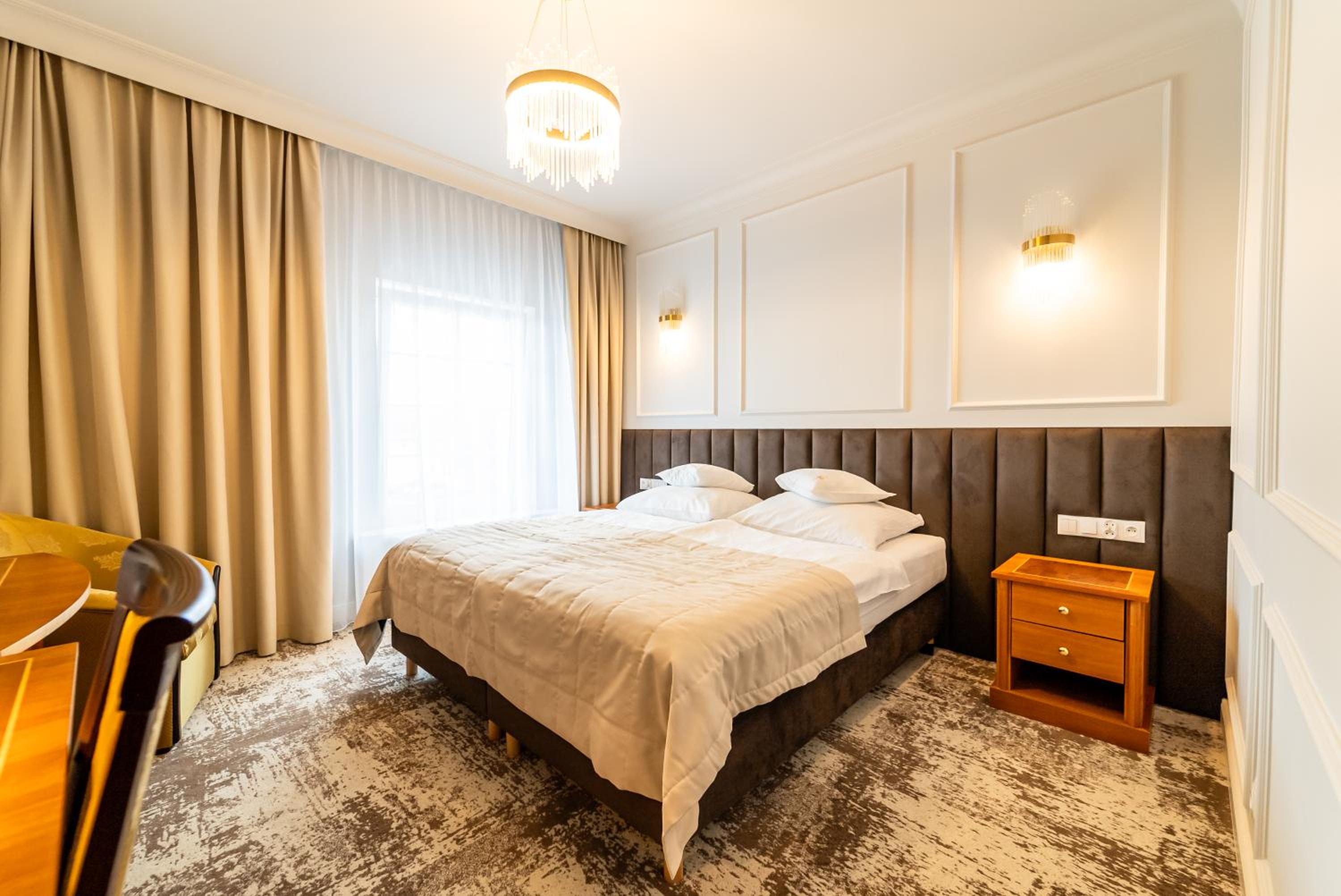 Deluxe Double Room - Photo 1