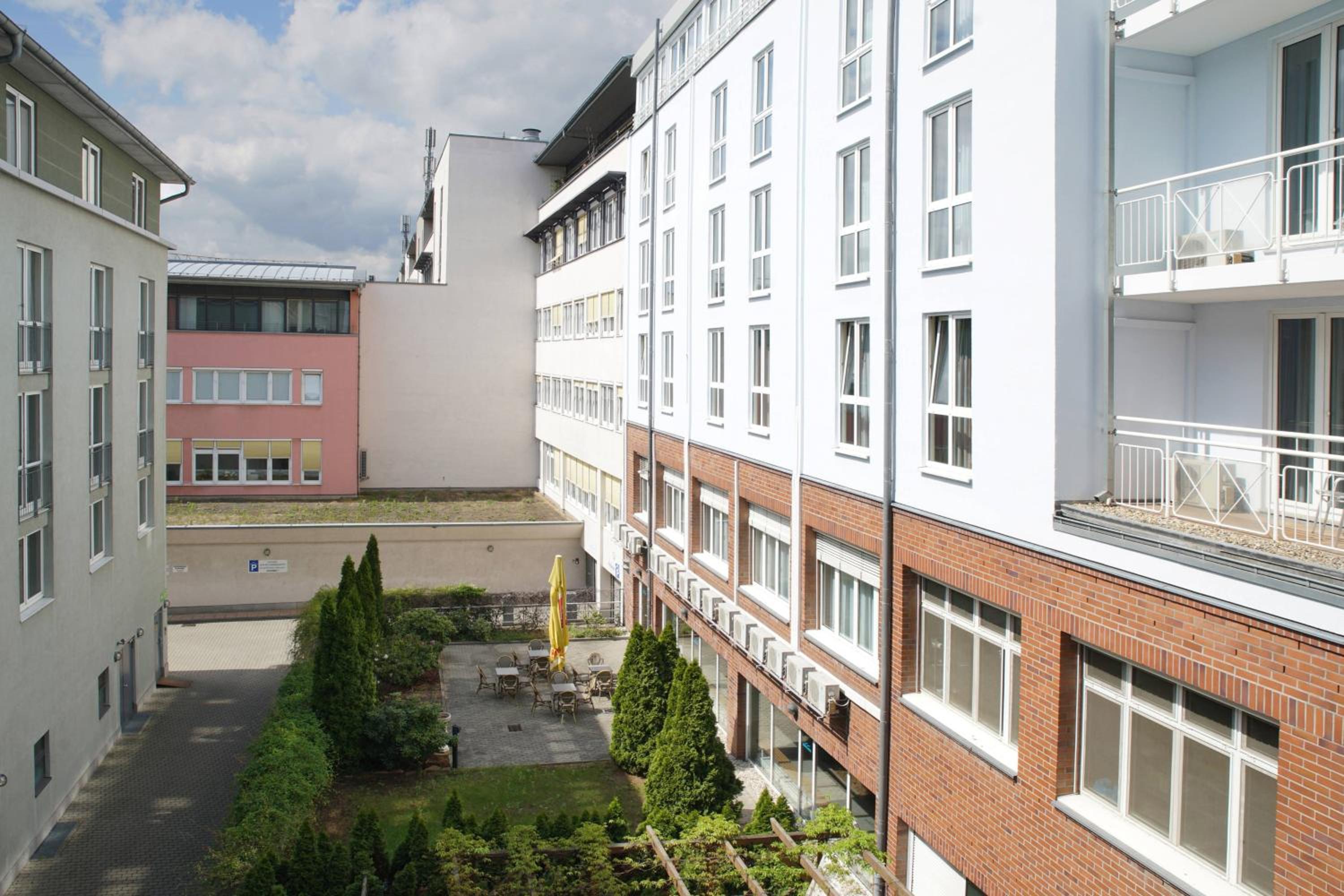 Business Double Room with Courtyard View - Quiet Location