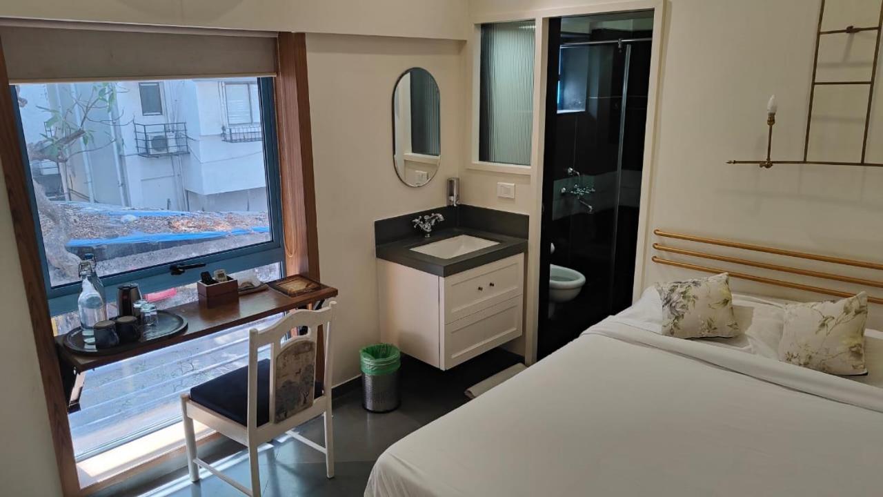 Executive Room - Photo 1