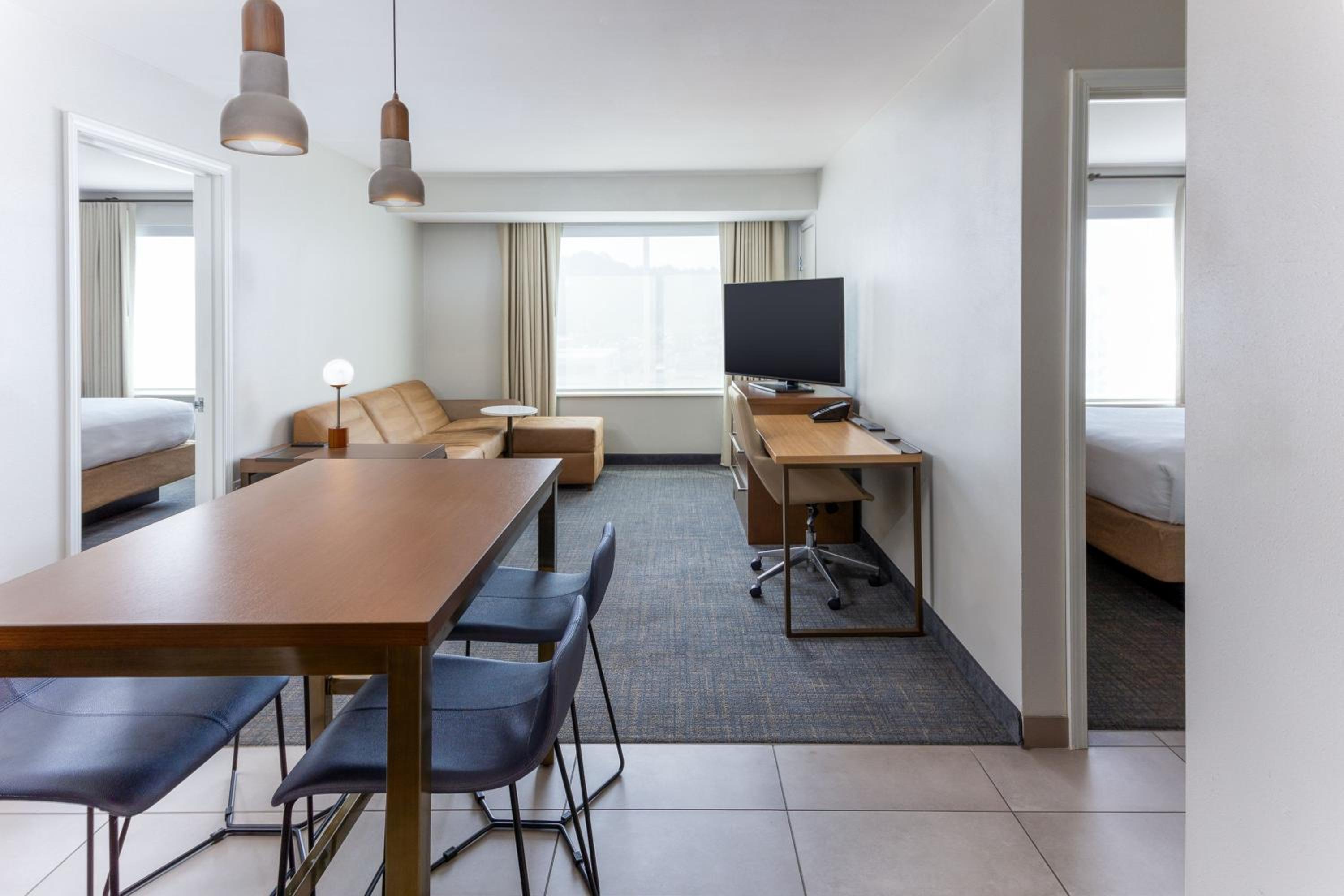 2 Bedroom Suite