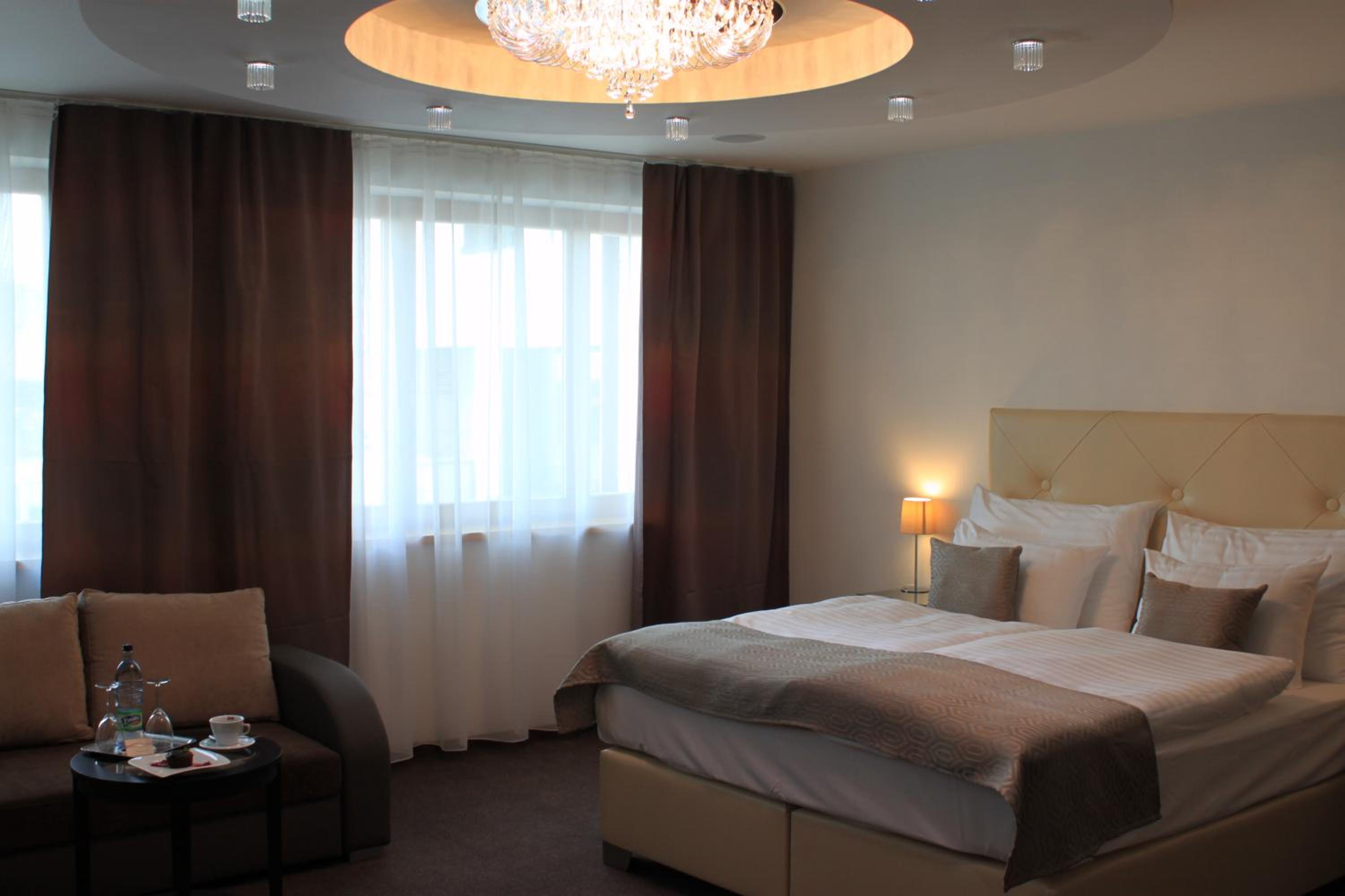 Deluxe Double Room with Shower photo 1