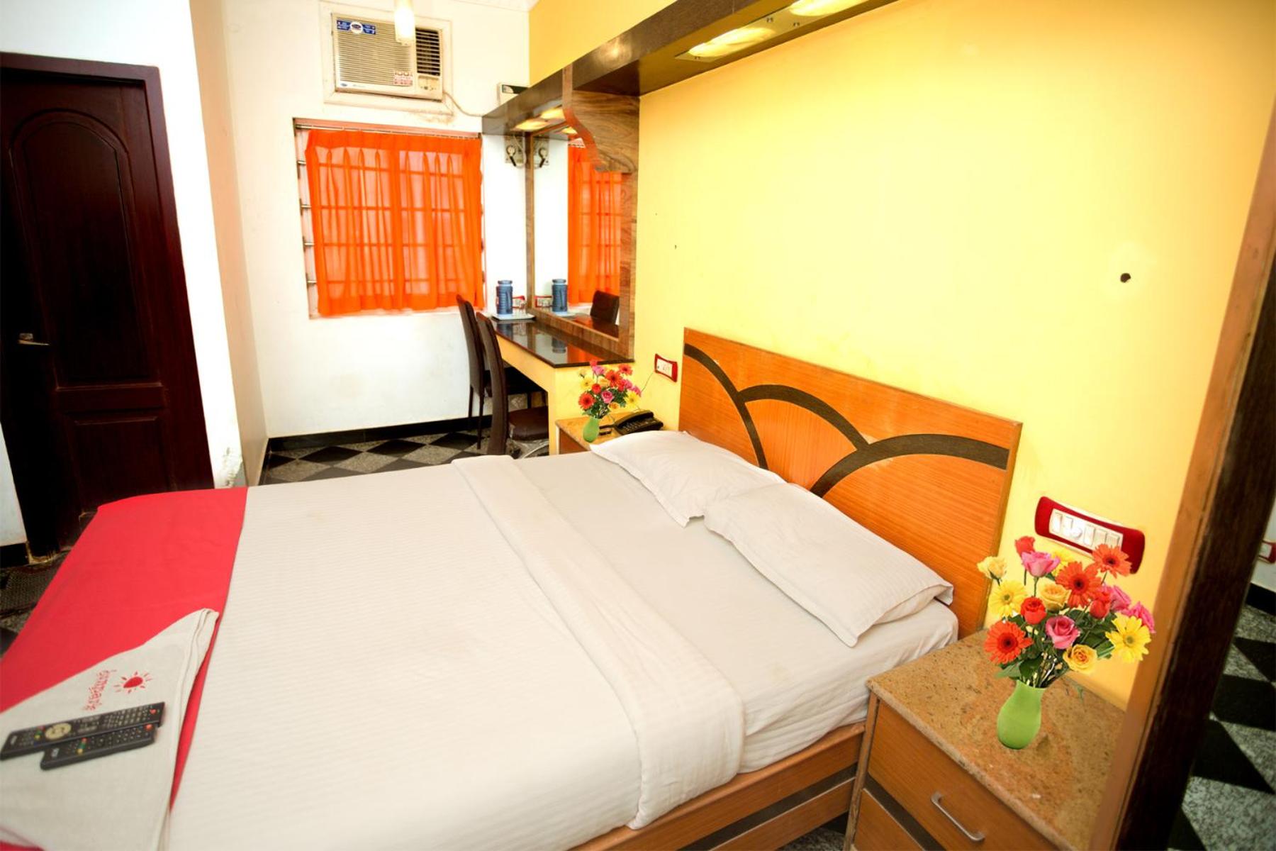 Deluxe Room - Photo 11