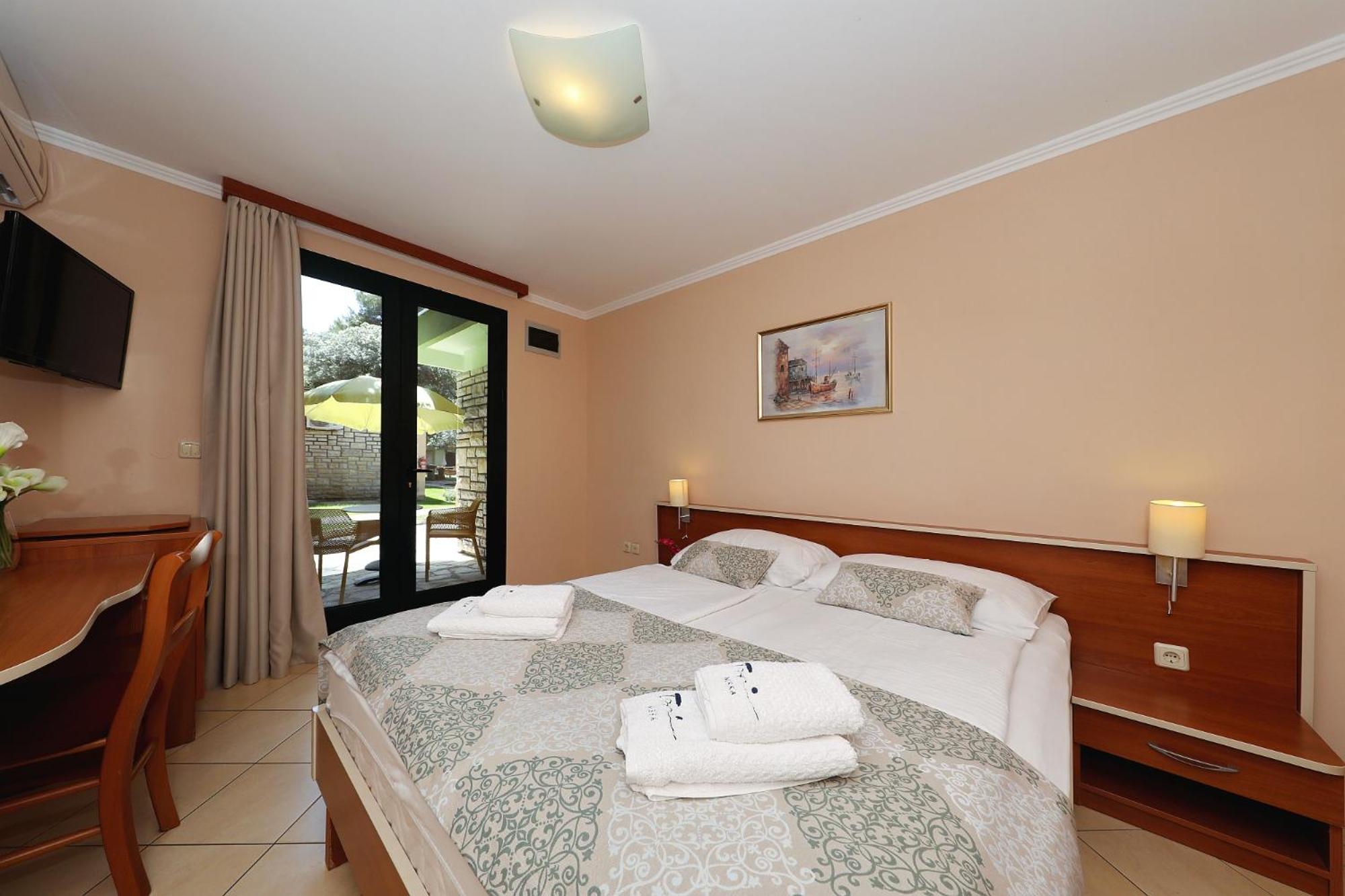 Quarto Duplo Standard