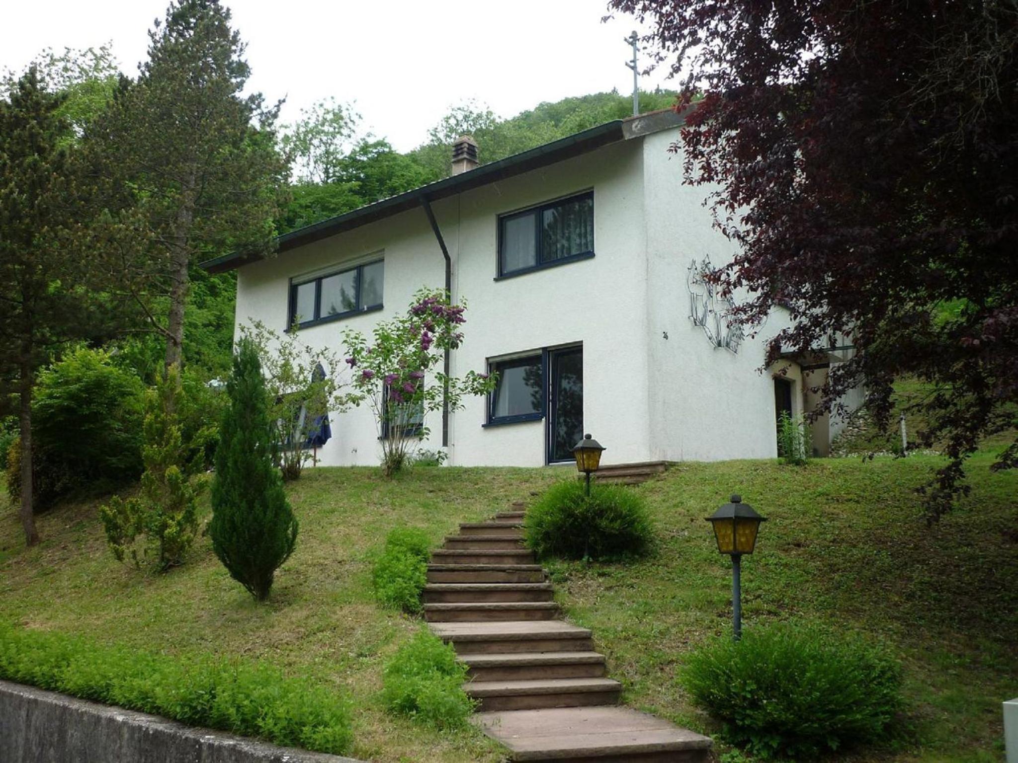 Apartment With Mountain View photo 2