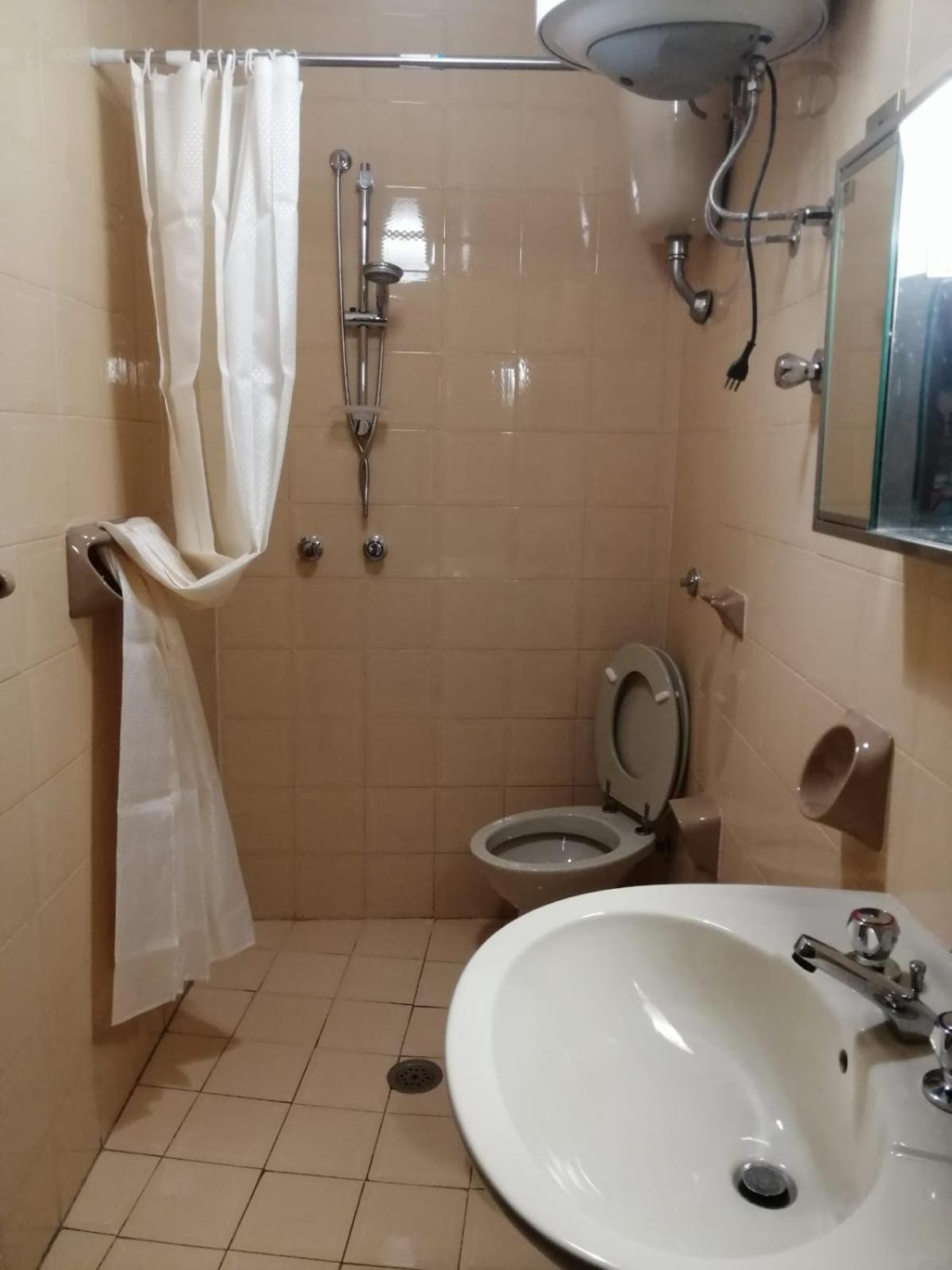 Large Double Room photo 3