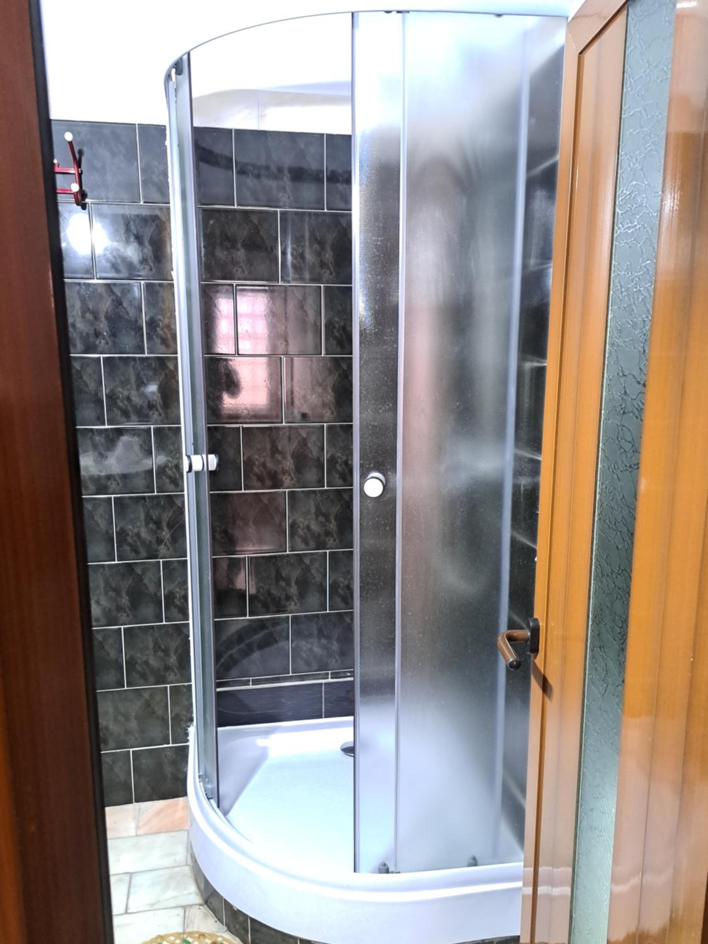 Quadruple Room with Shared Bathroom photo 2