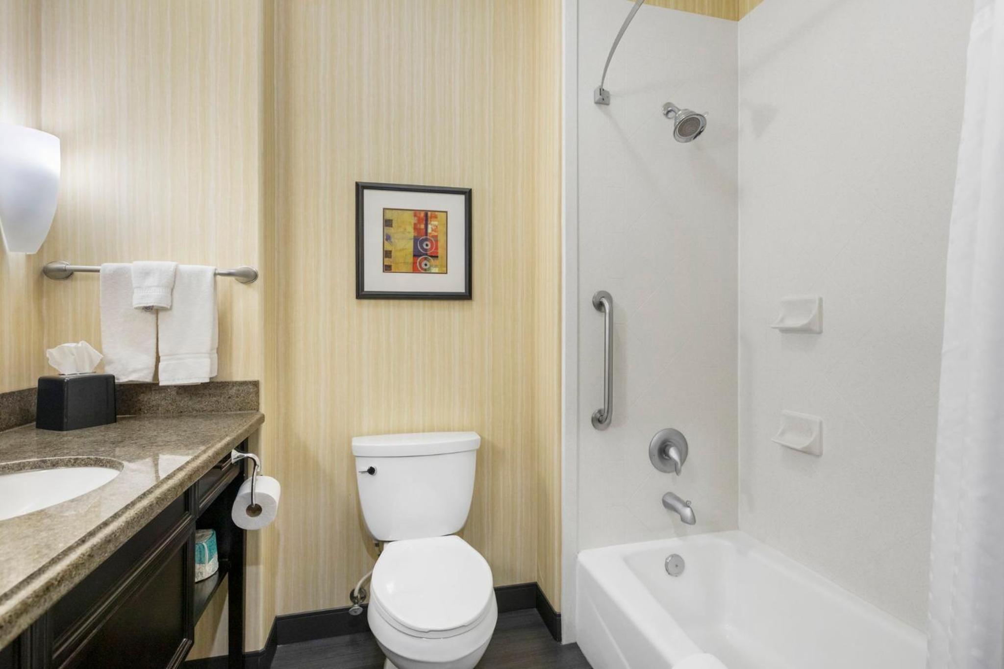 Standard King Room - Photo 2