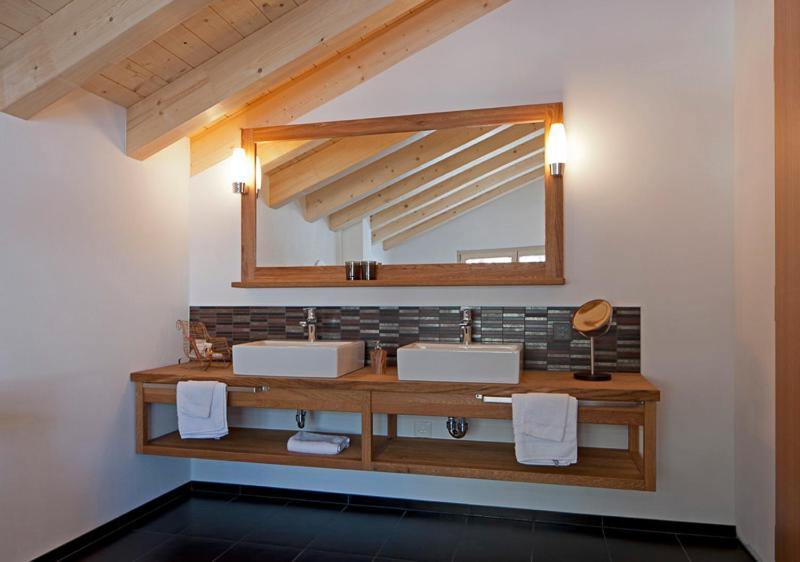 Suite with Mountain View