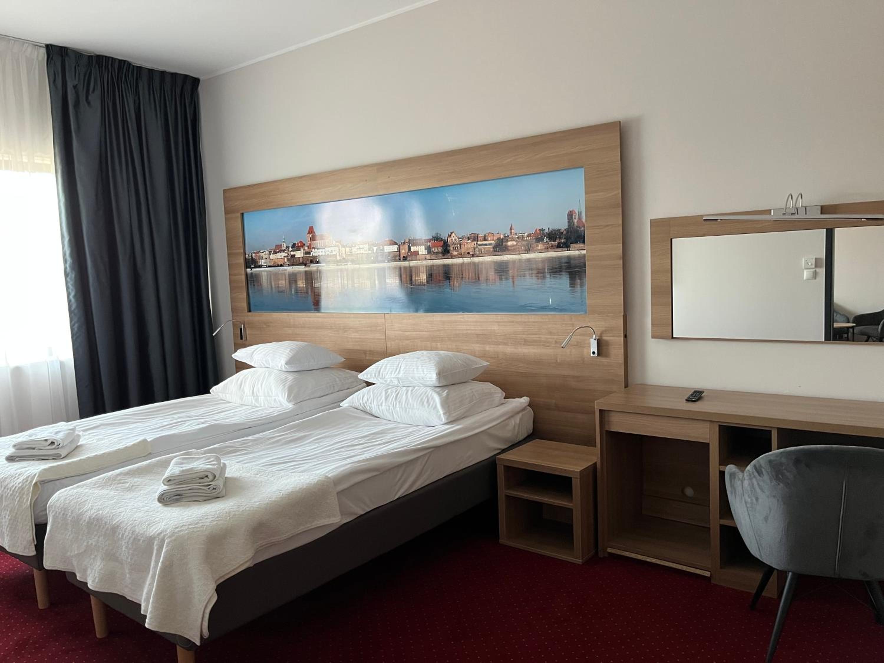 Deluxe Double Room - Disability Access photo 3