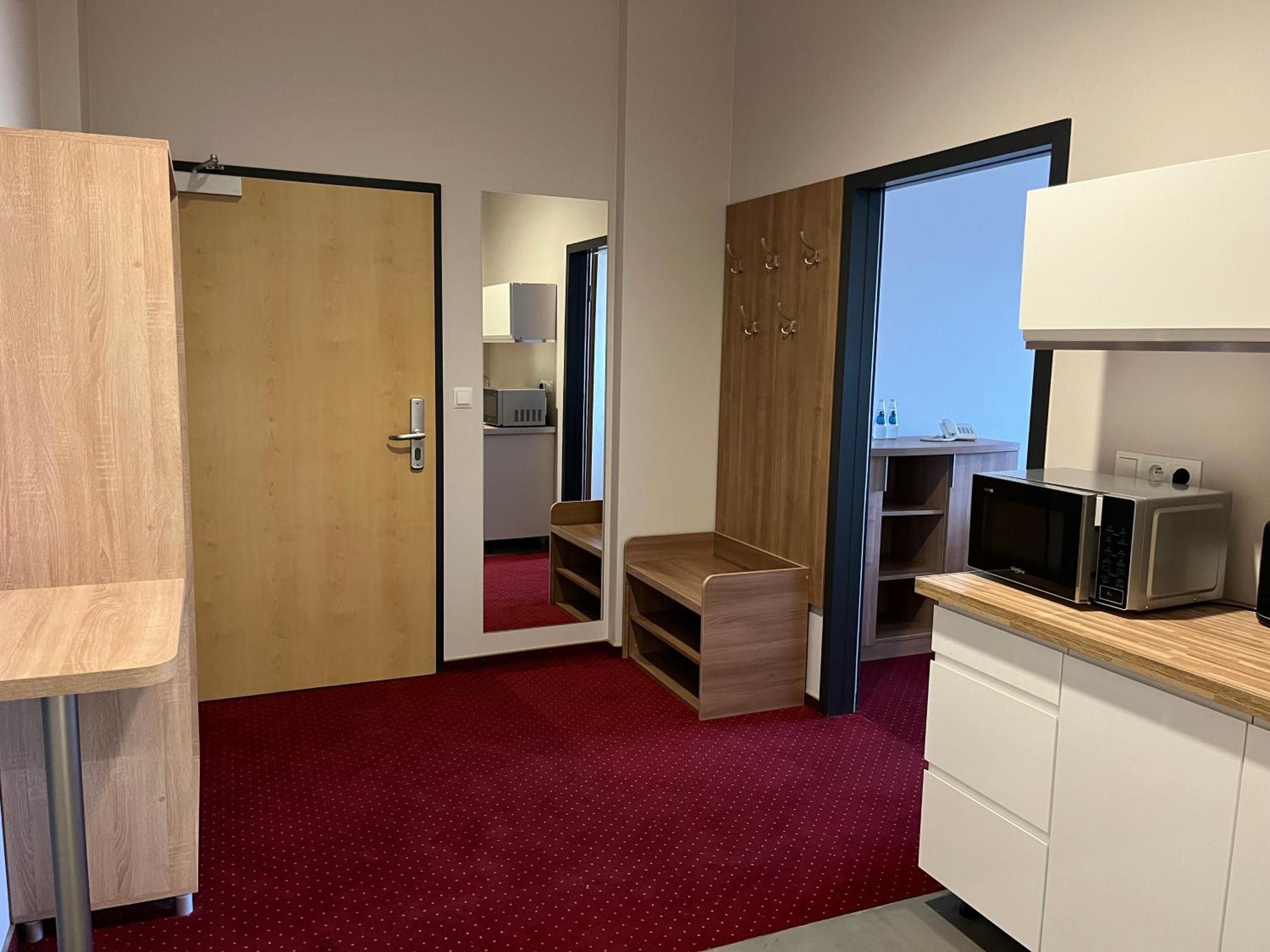 Deluxe Double Room - Disability Access photo 2
