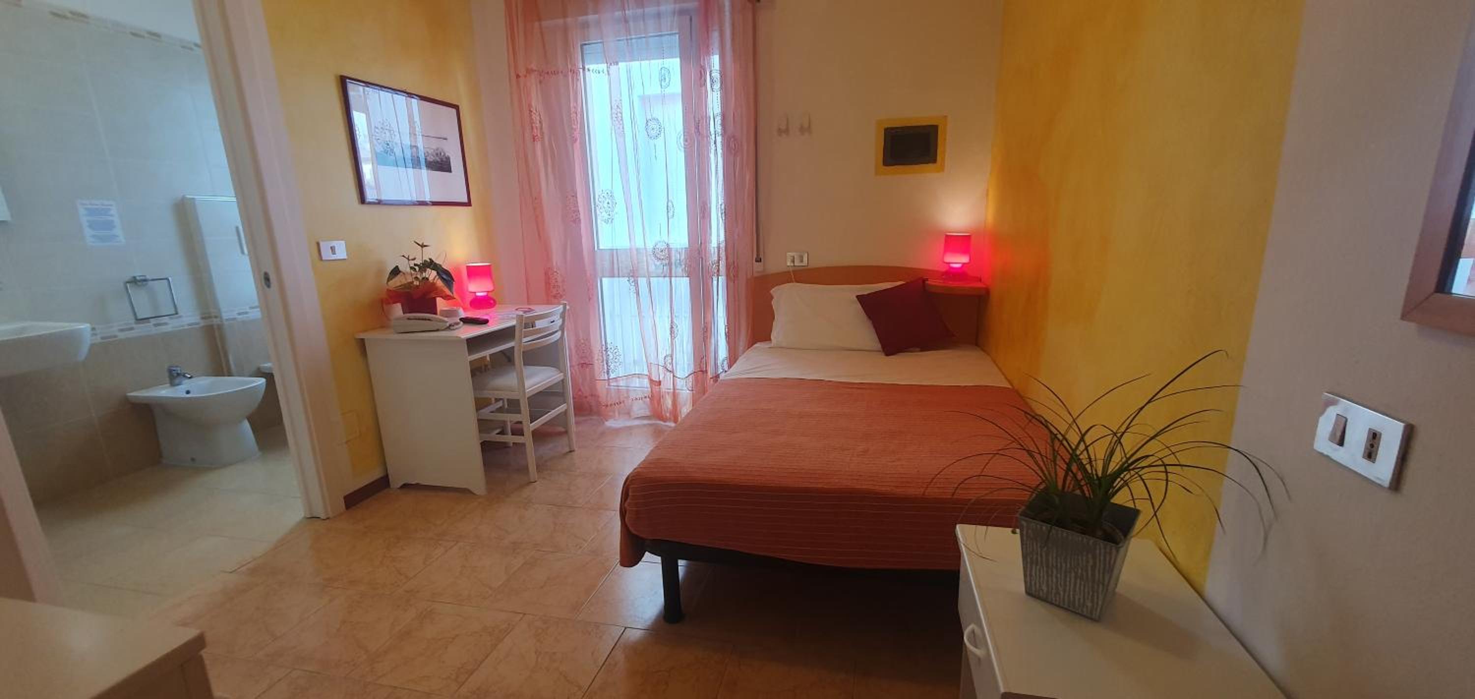 Deluxe Single Room photo 2