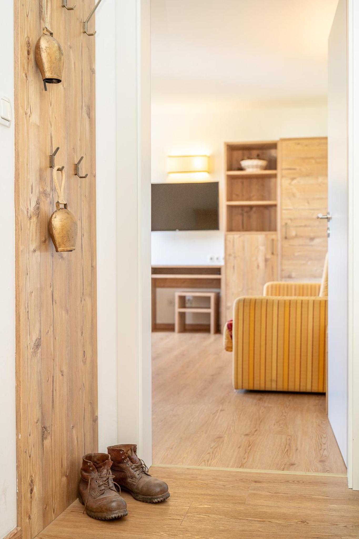 Apartment (4 Adults)