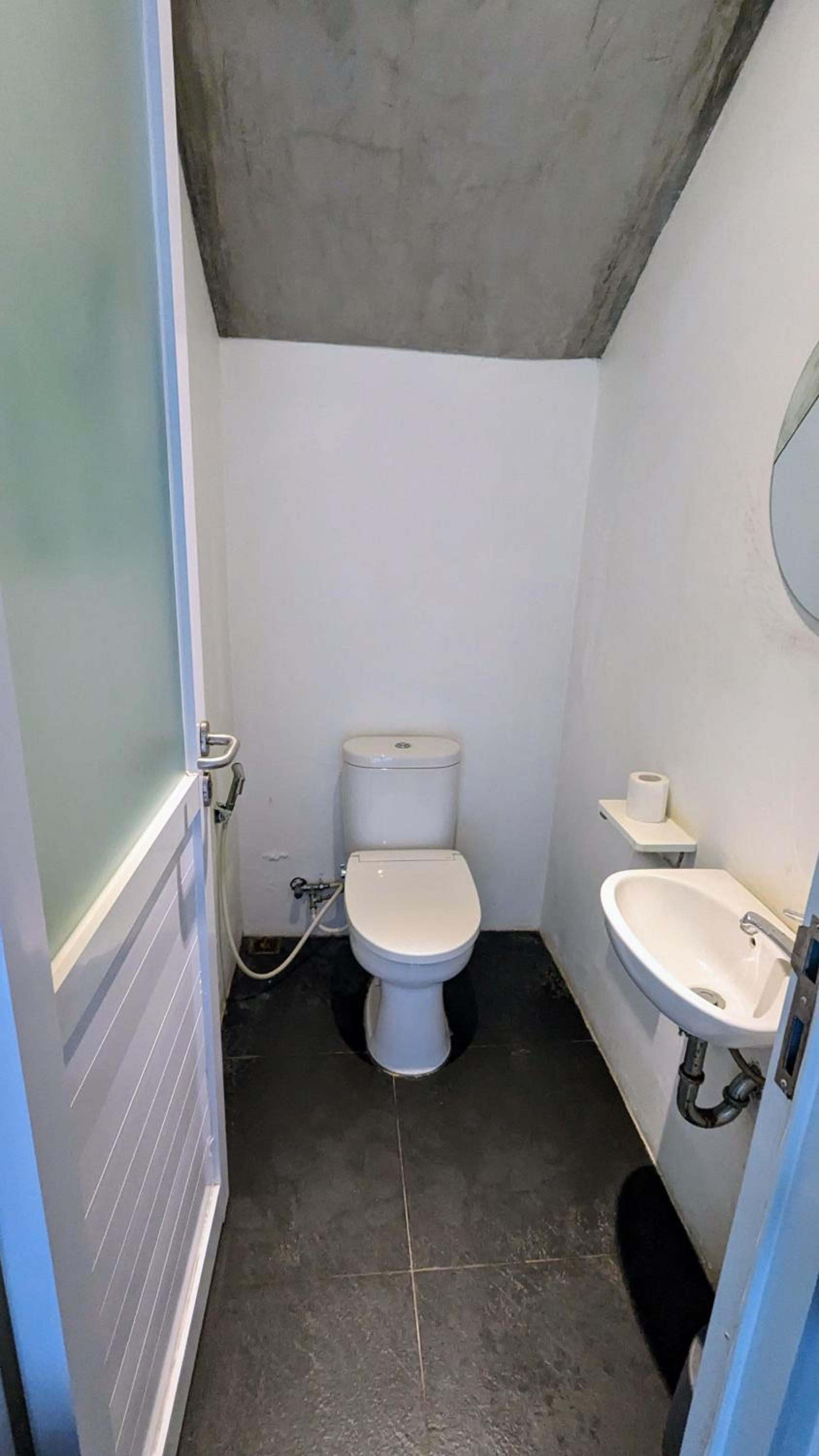 Apartment - Photo 2