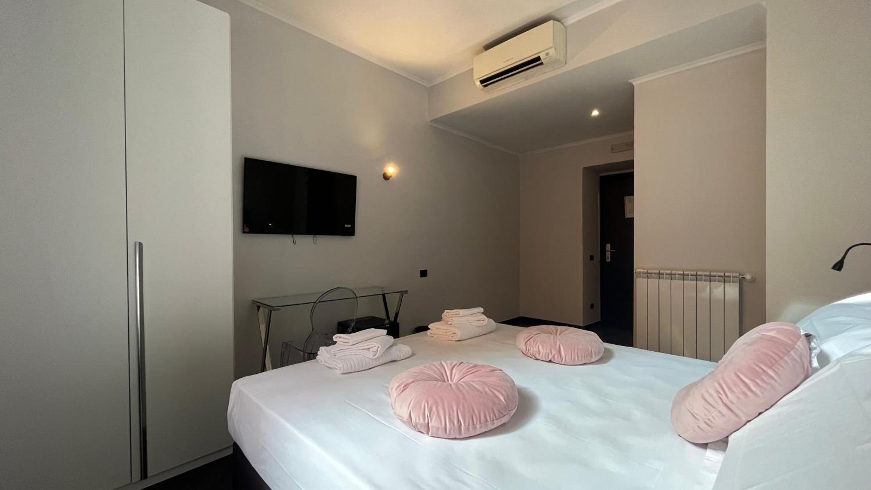 Superior Double Room photo 3