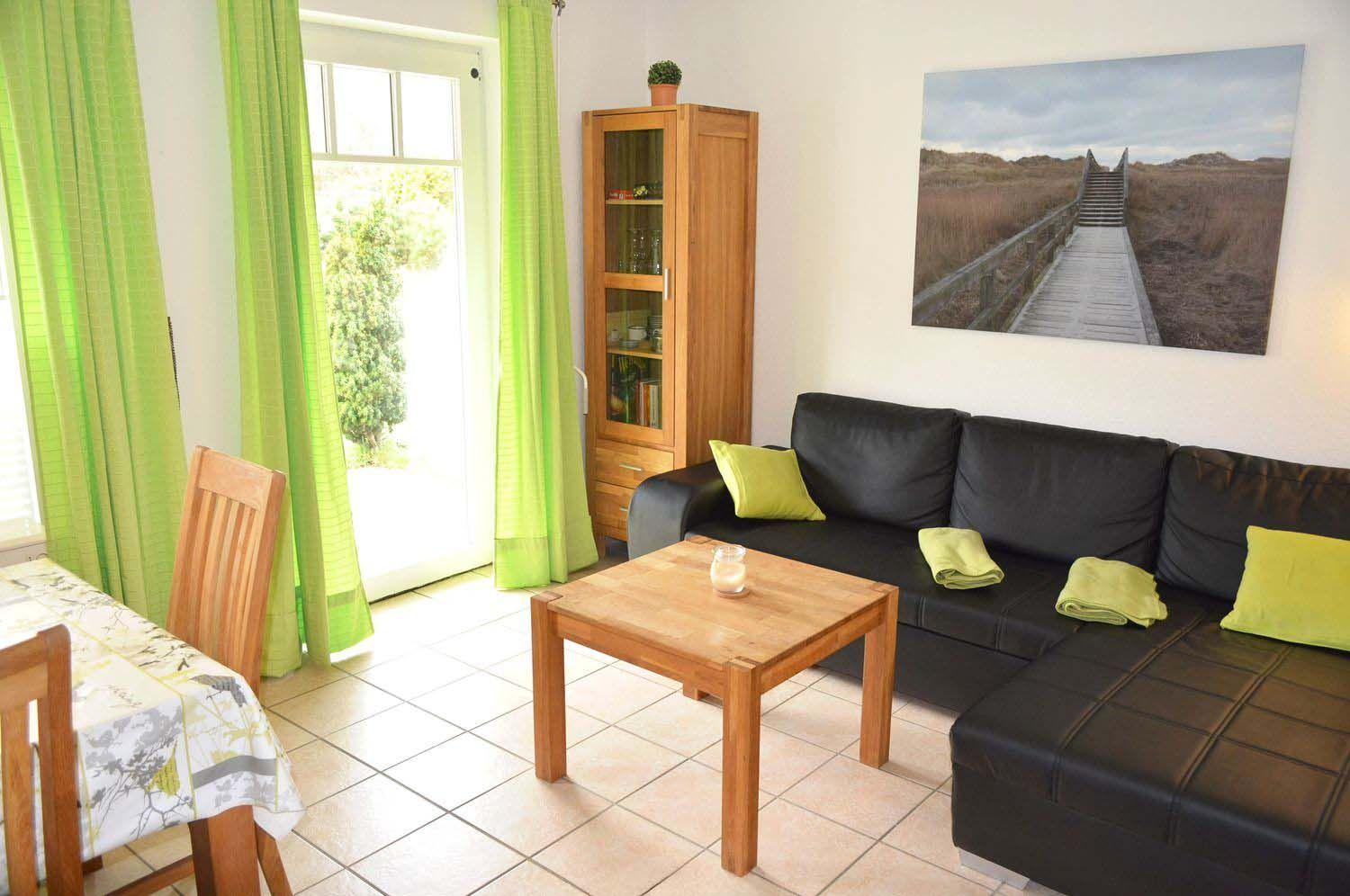 Two-Bedroom Apartment with Shower  photo 1