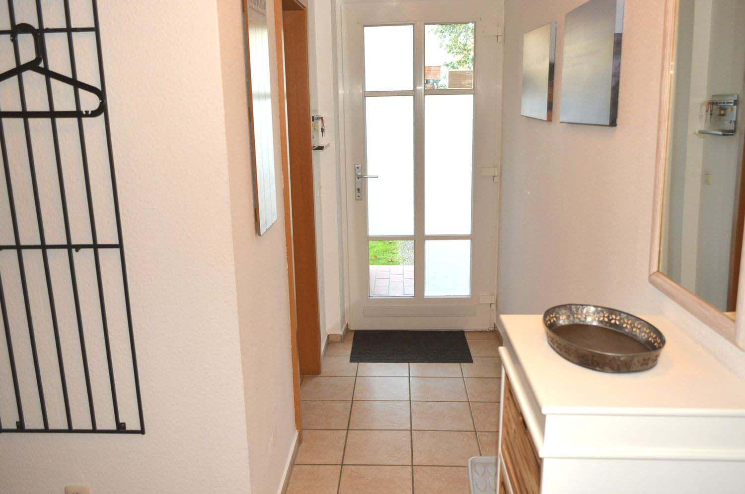 Two-Bedroom Apartment with Shower  photo 2