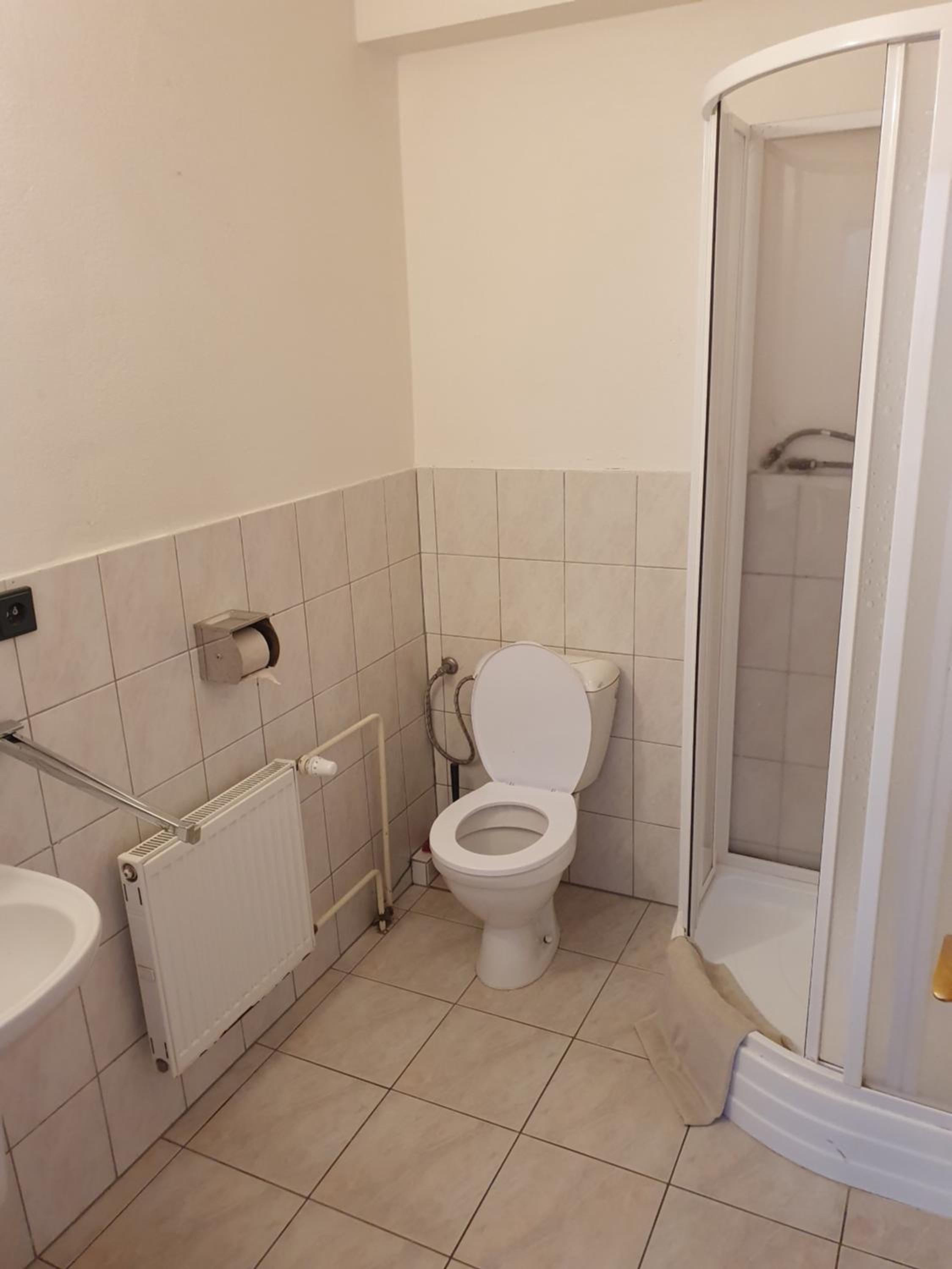 Quadruple Room with Private Bathroom