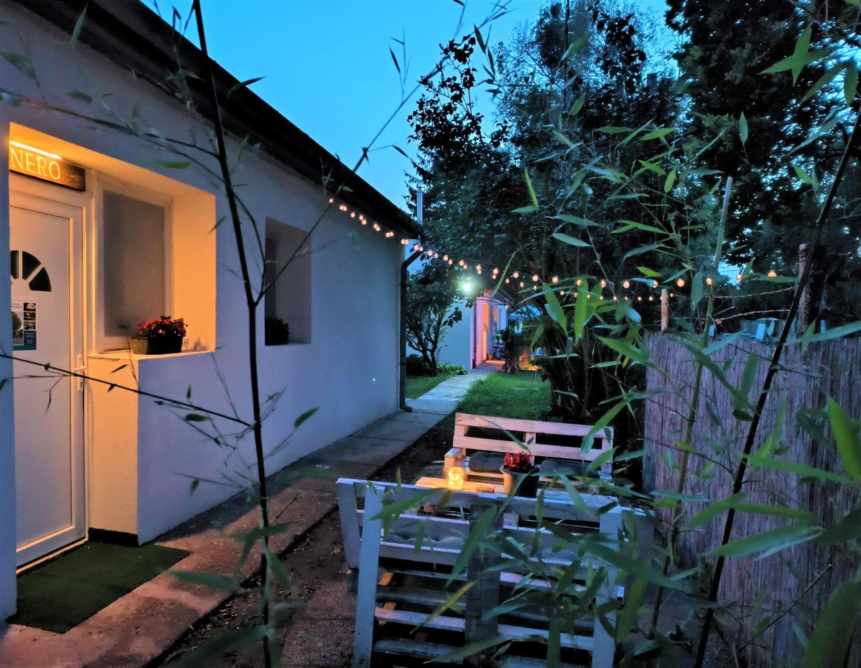 Apartment with Terrace - Photo 20