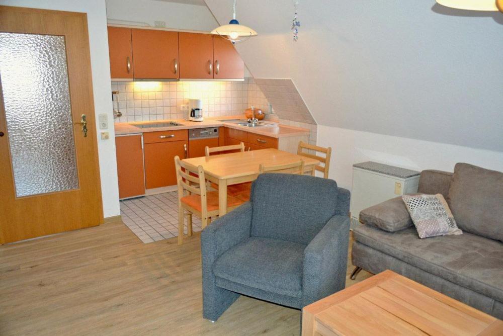 Two-Bedroom Apartment with Shower  photo 3