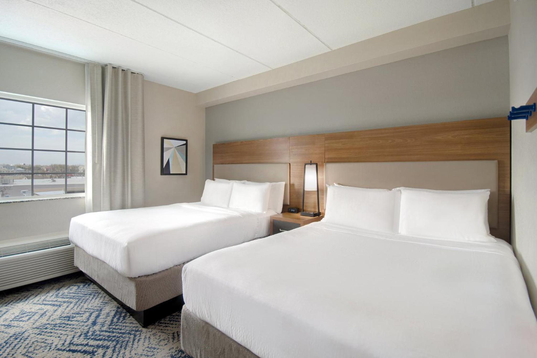 Studio Queen Suite with Two Queen Beds - Communications Accessible - Photo 5