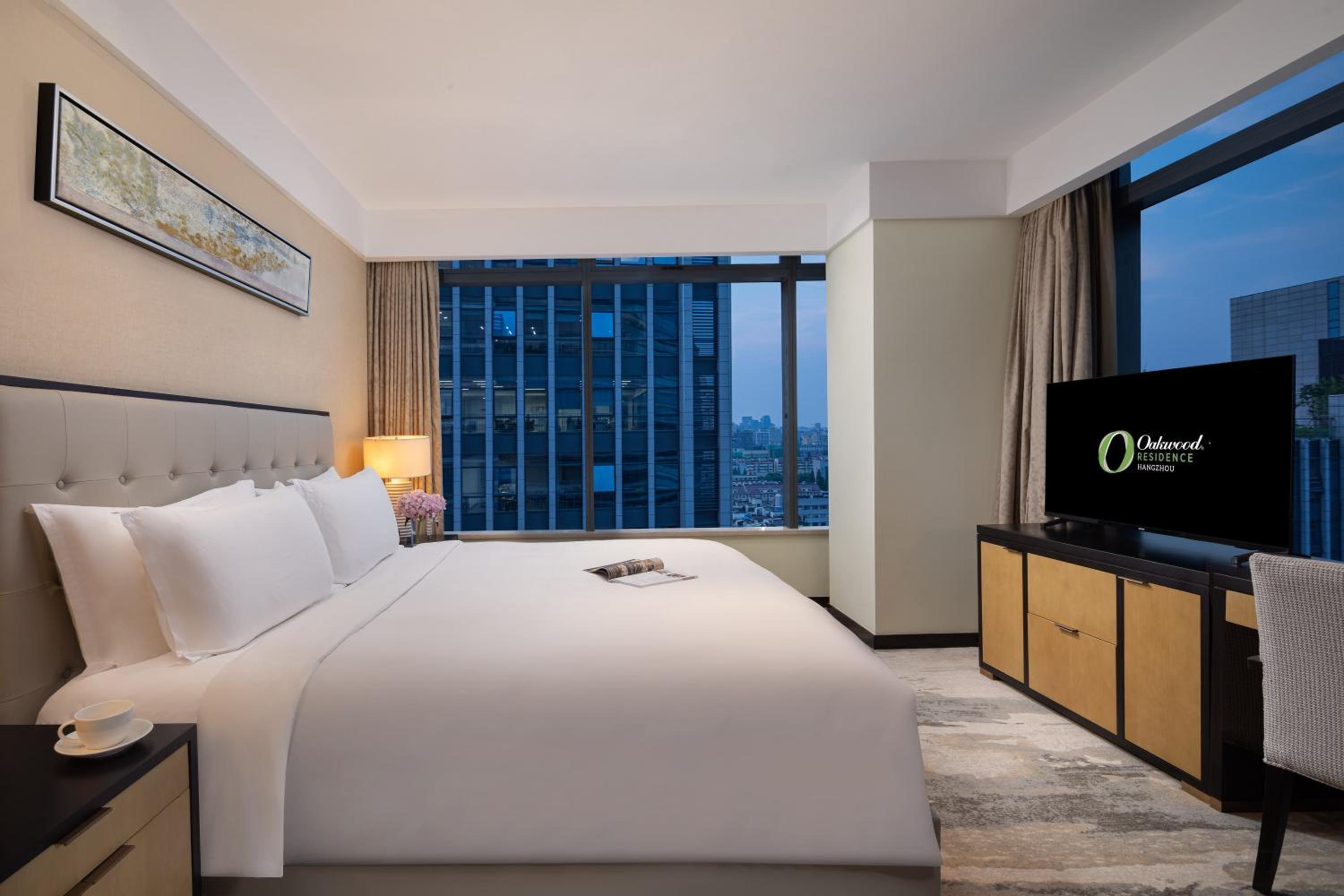 One Bedroom Executive Suite photo 2