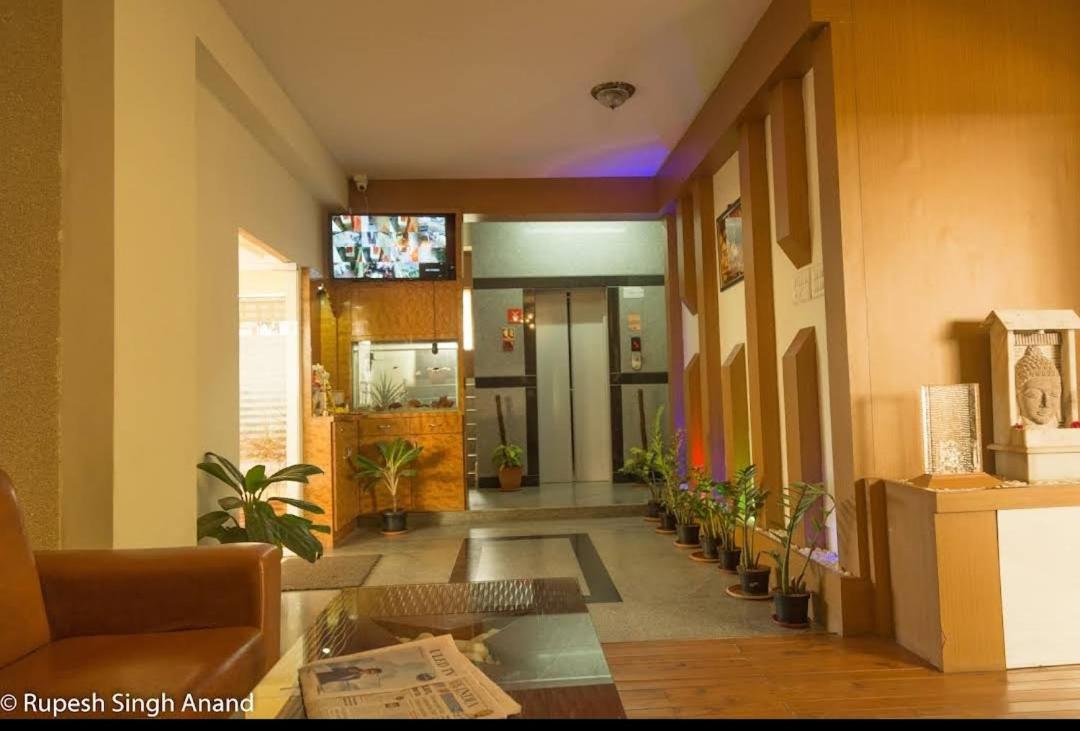 Two-Bedroom Apartment - Photo 8