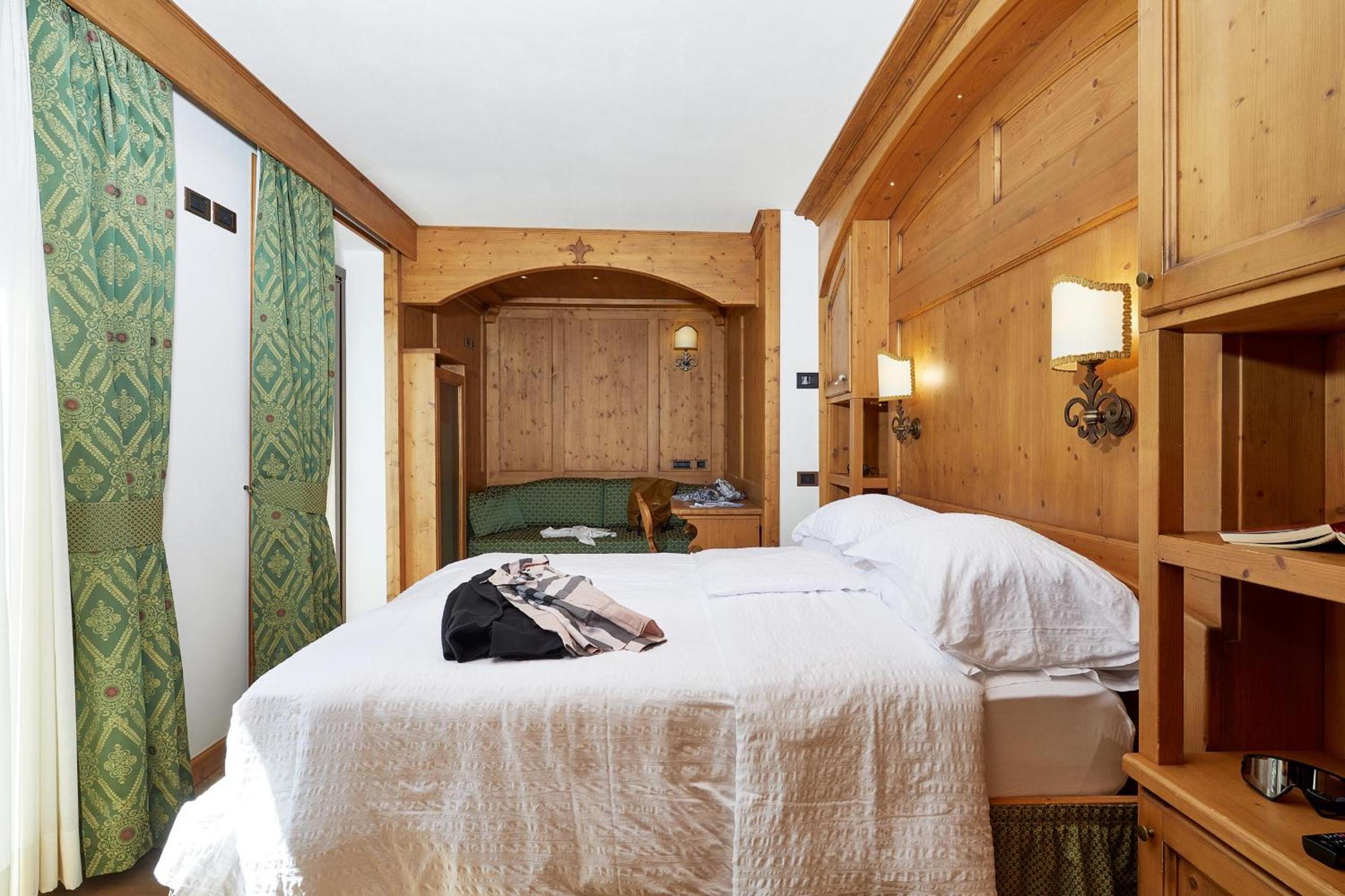 Superior Double or Twin Room with Terrace photo 3